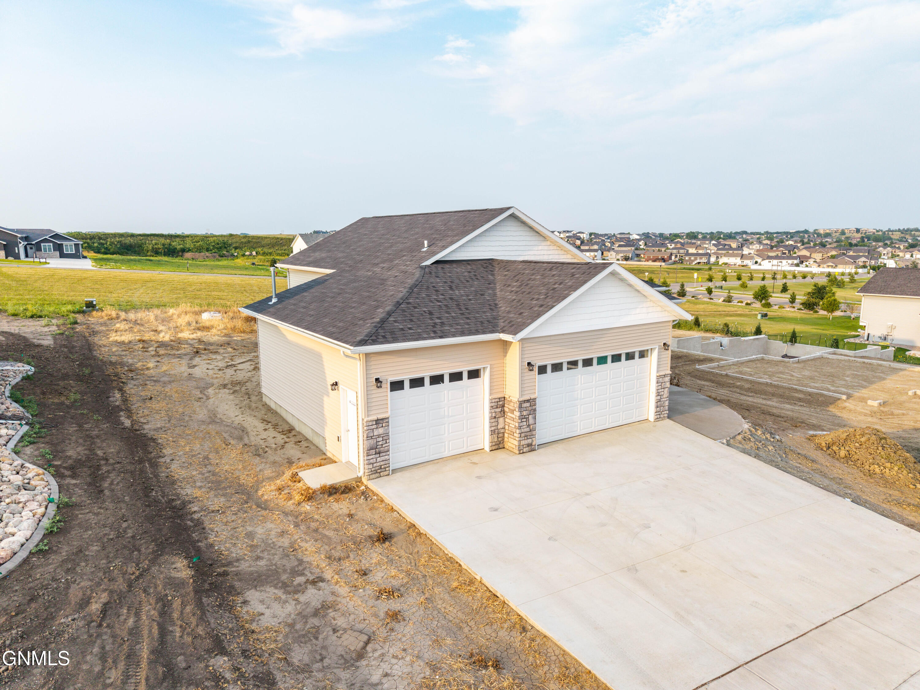 2018 Monarch Avenue