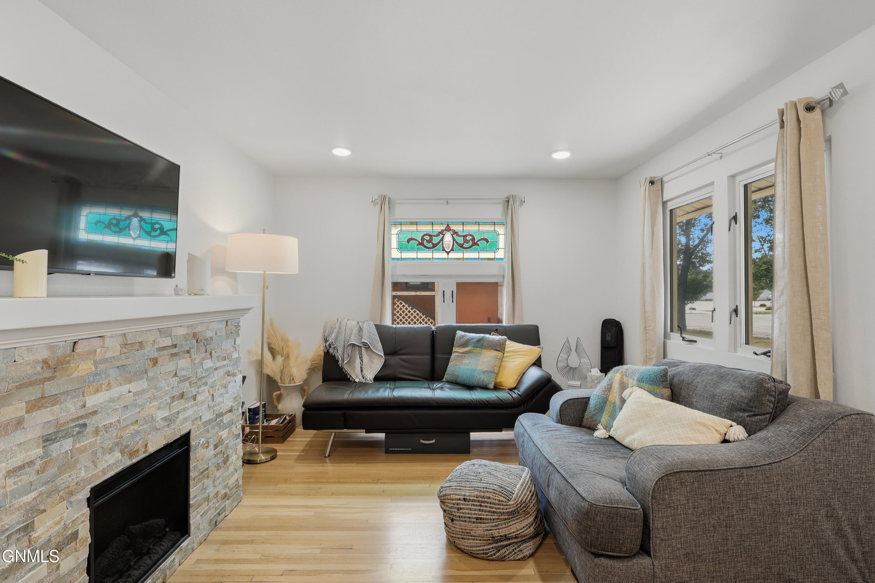 909 7th Street