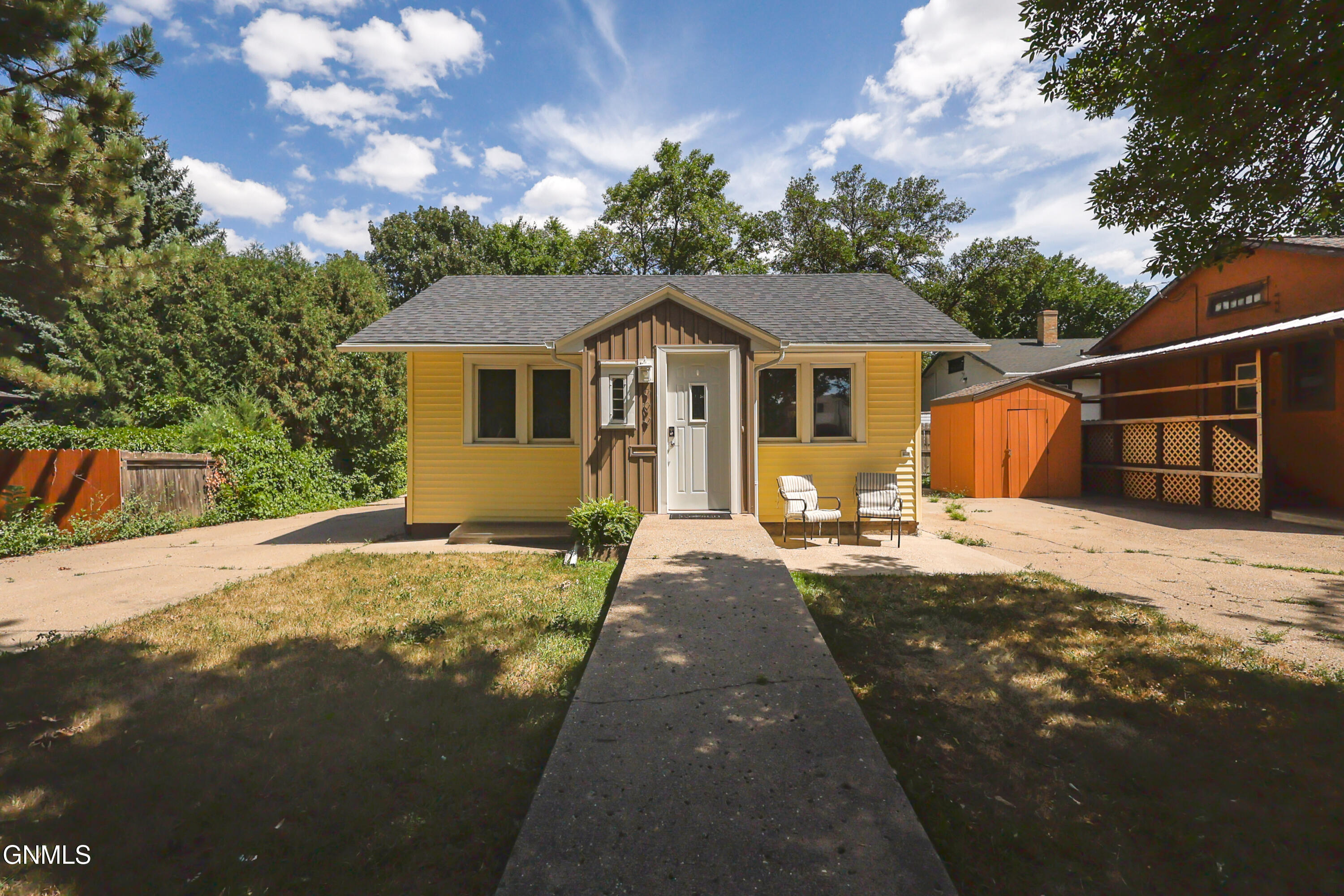 909 7th Street