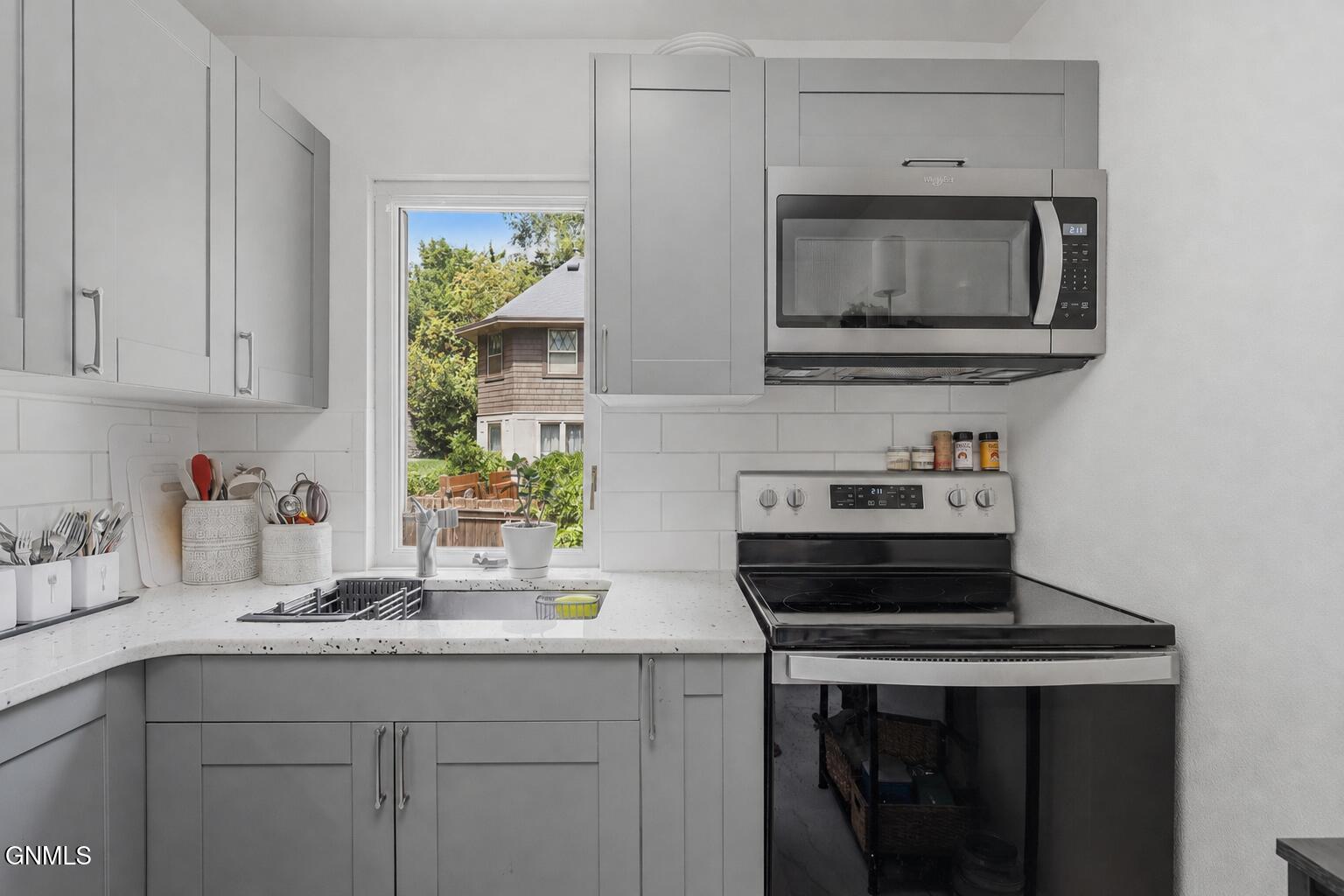 909 7th Street