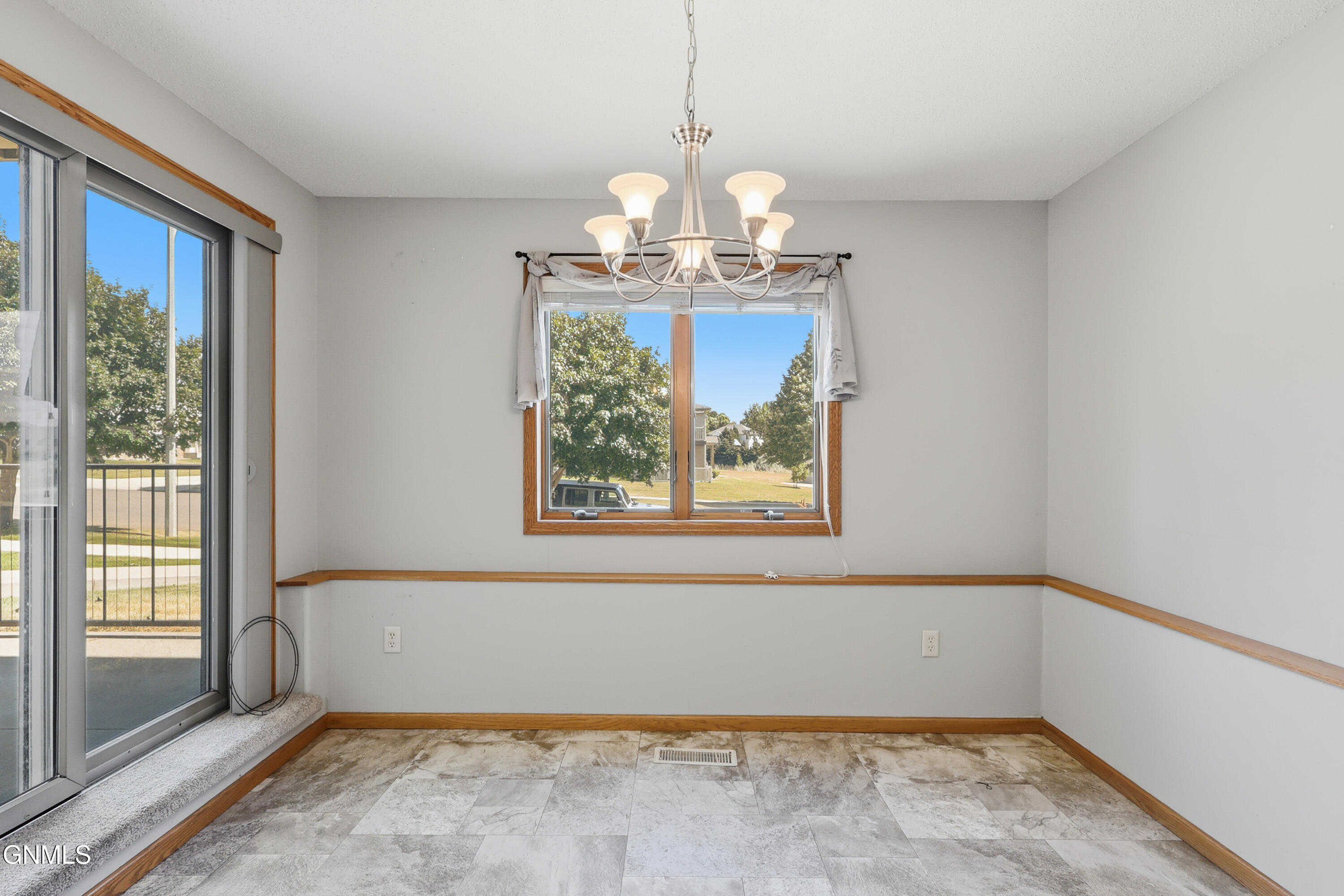 3554 19th Street, 1