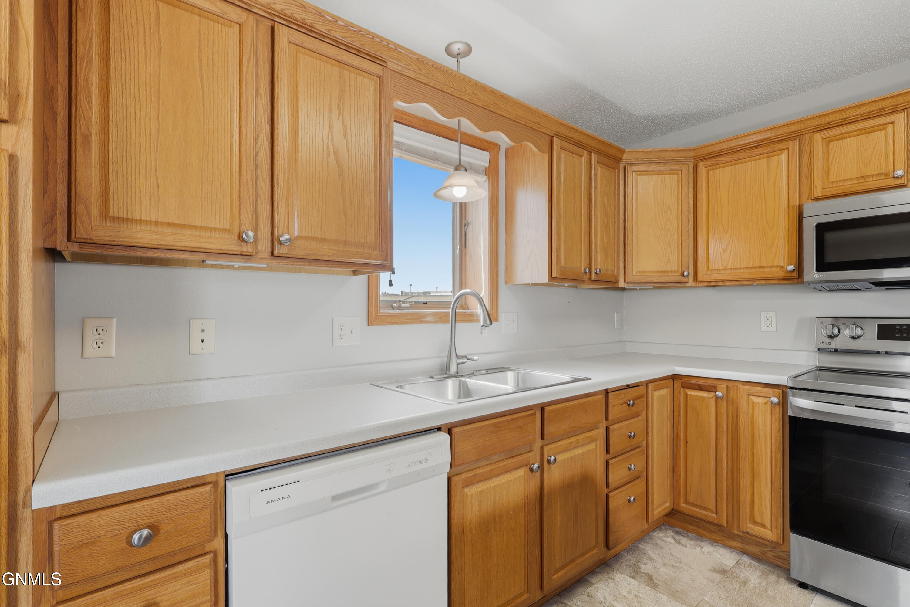 3554 19th Street, 1