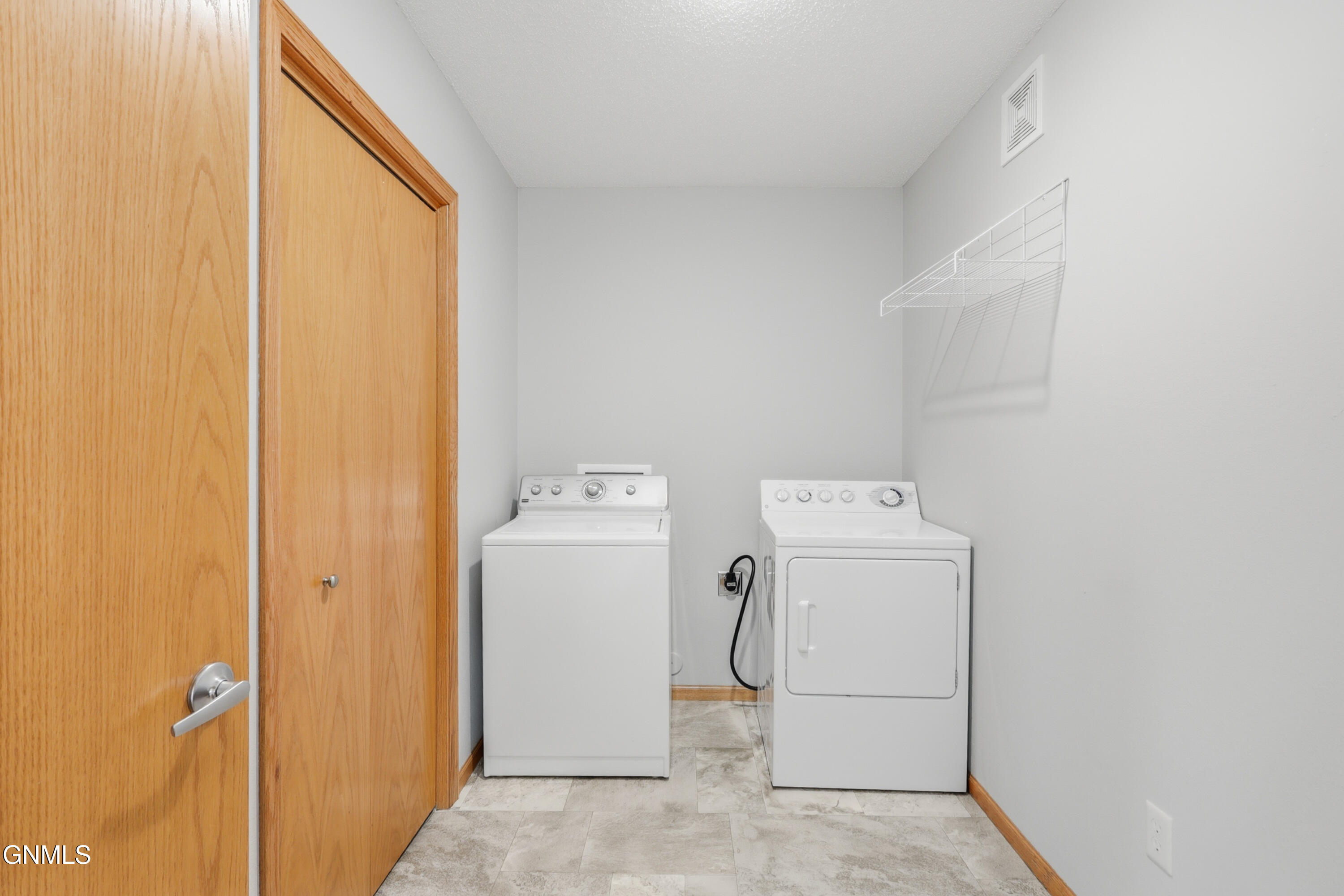 3554 19th Street, 1