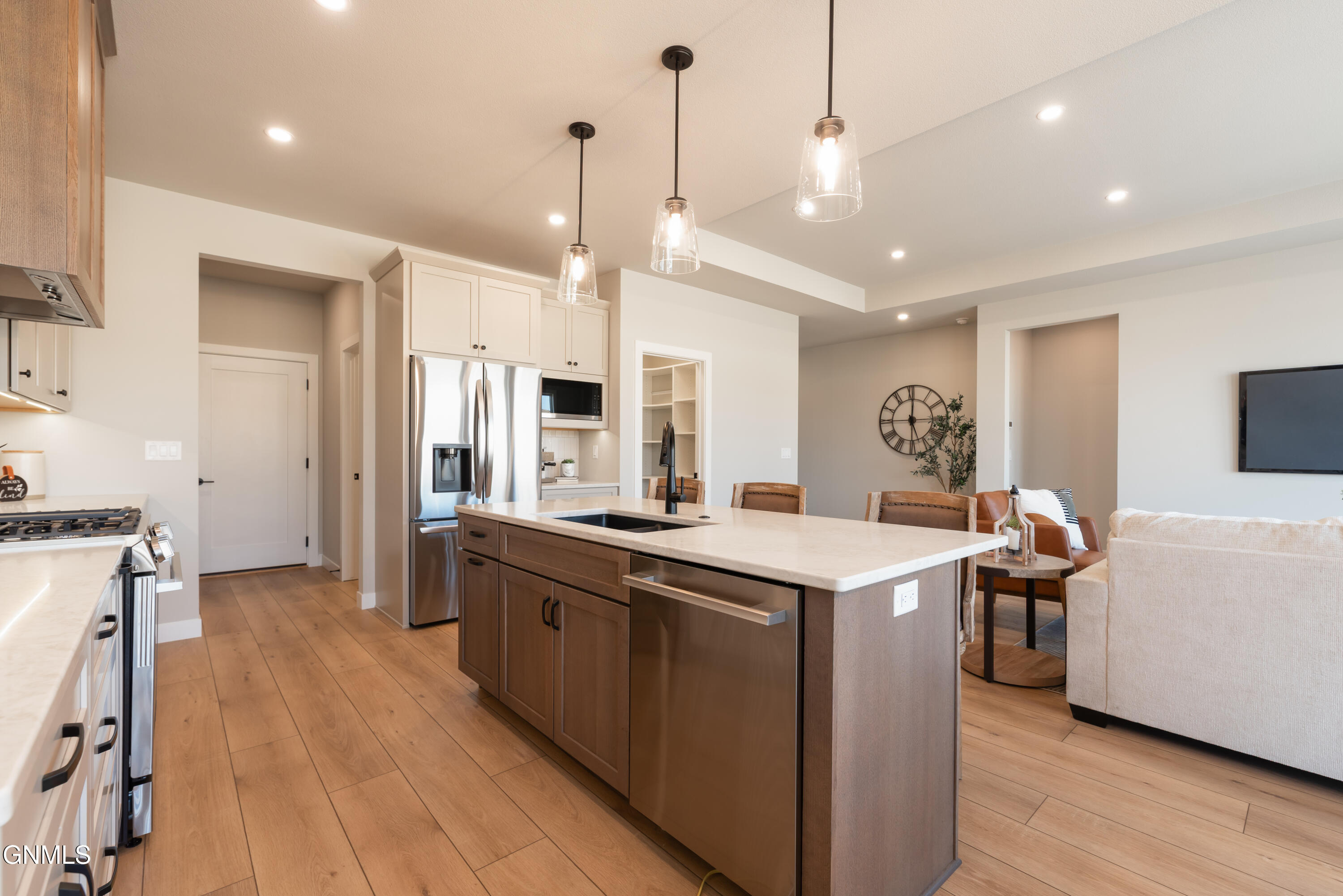 5625 Marble Point