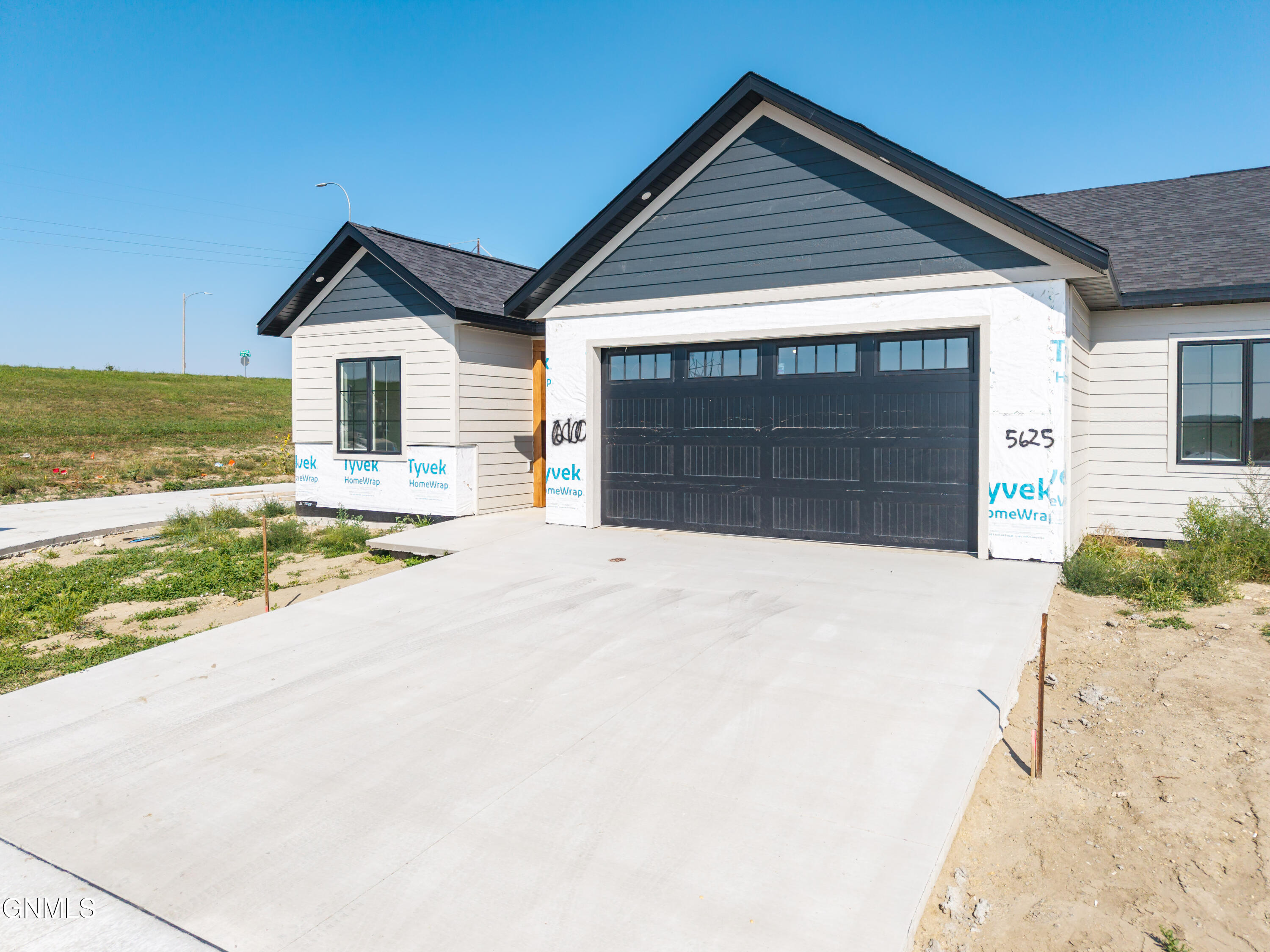 5625 Marble Point