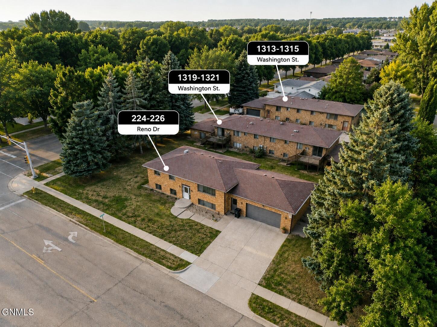 224 W Reno Avenue W
