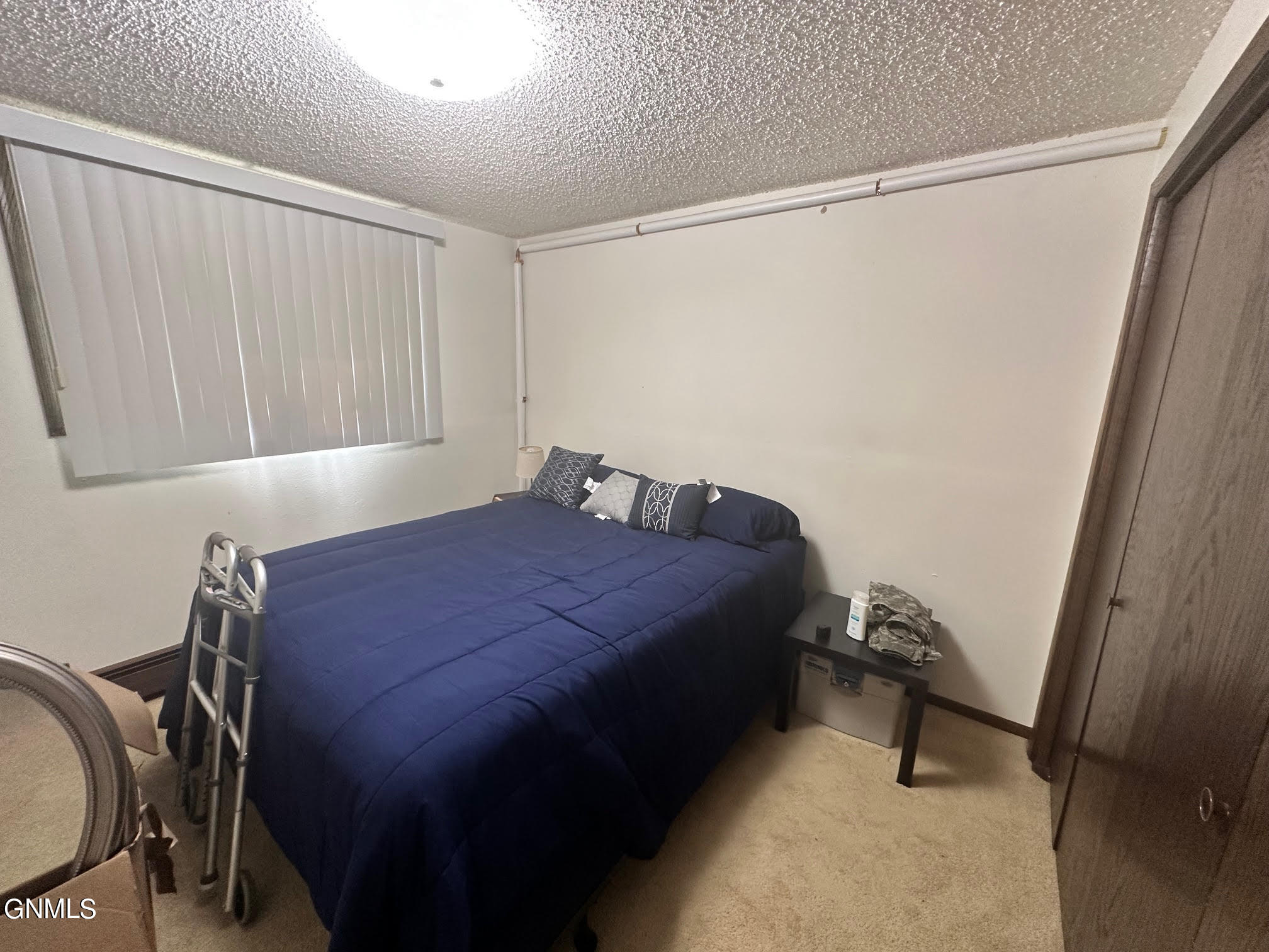 224 W Reno Avenue W