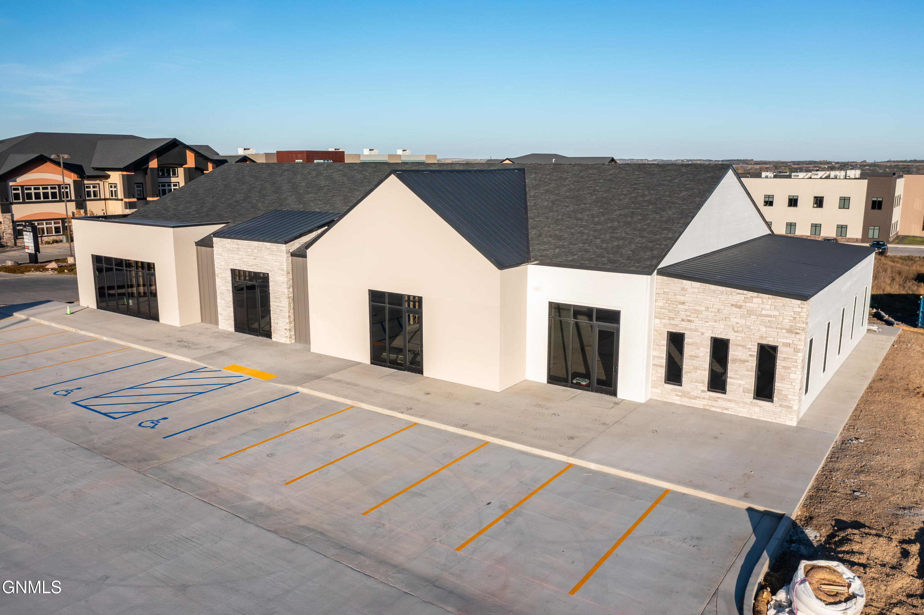 4475 Coleman Street, 104