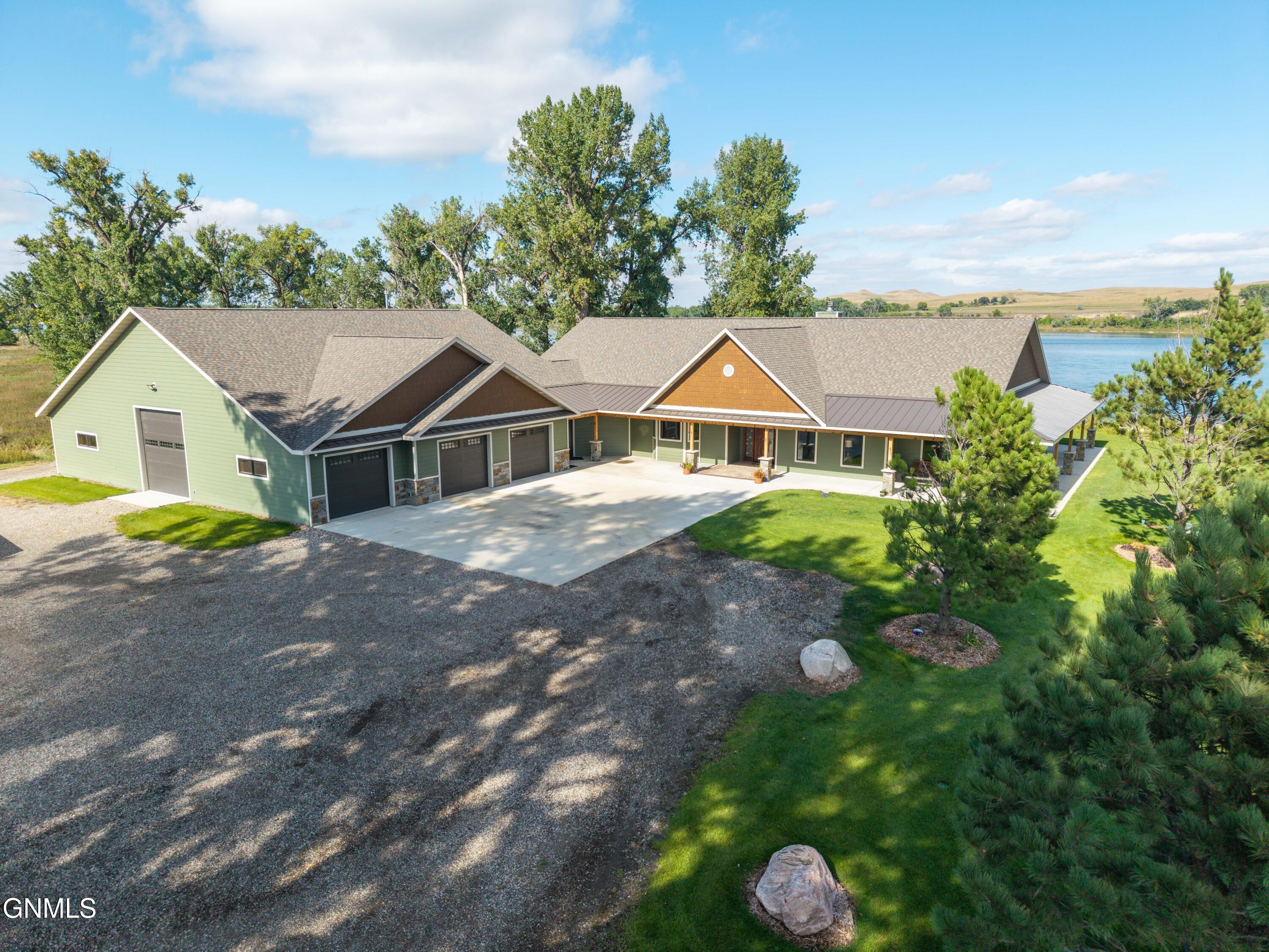 3228 River Drive N