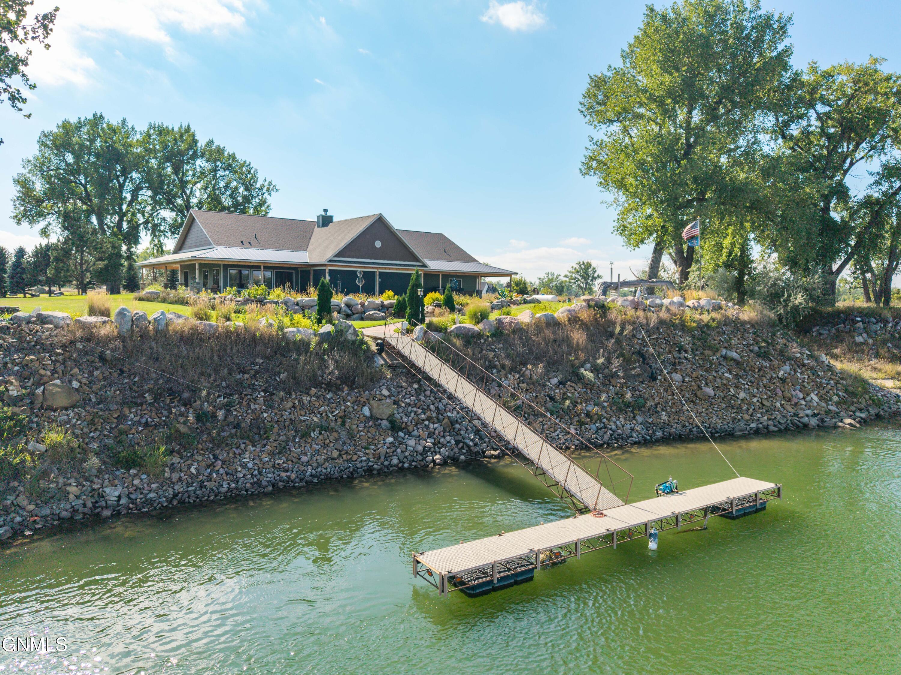3228 River Drive N