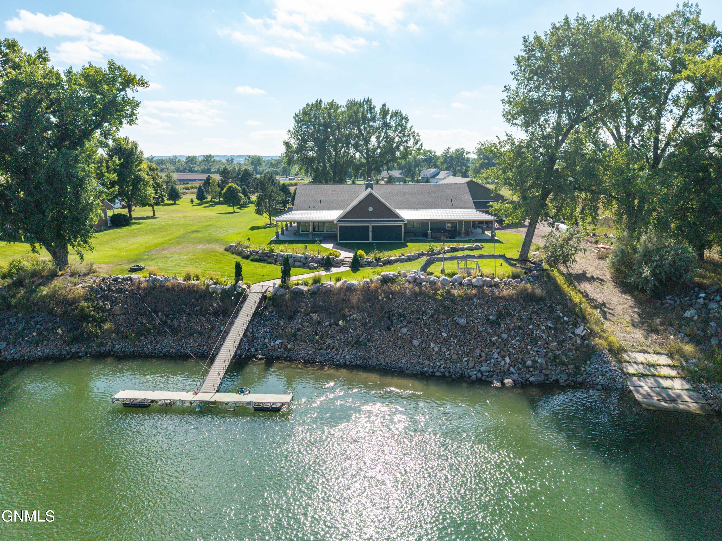 3228 River Drive N