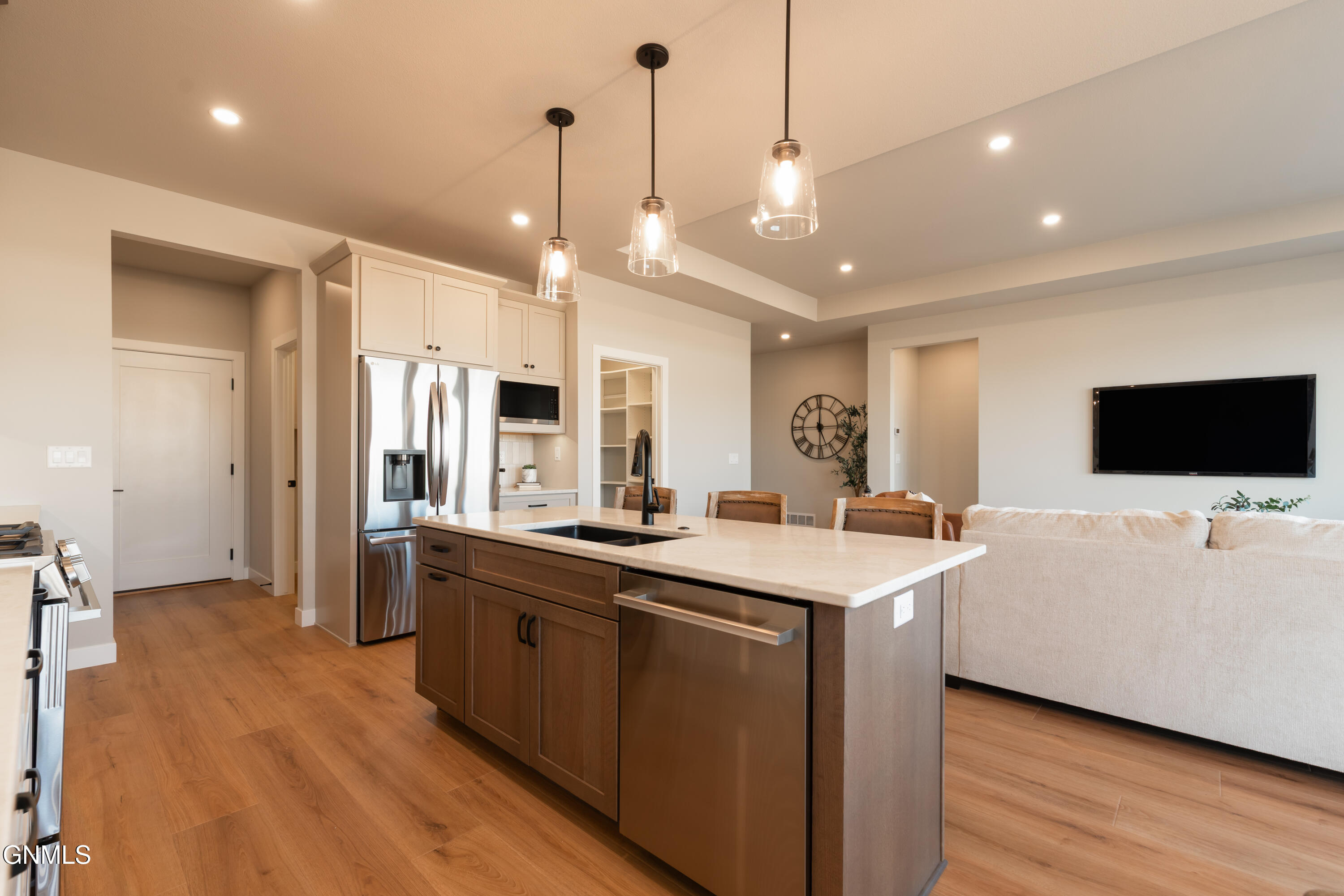 5619 Marble Point