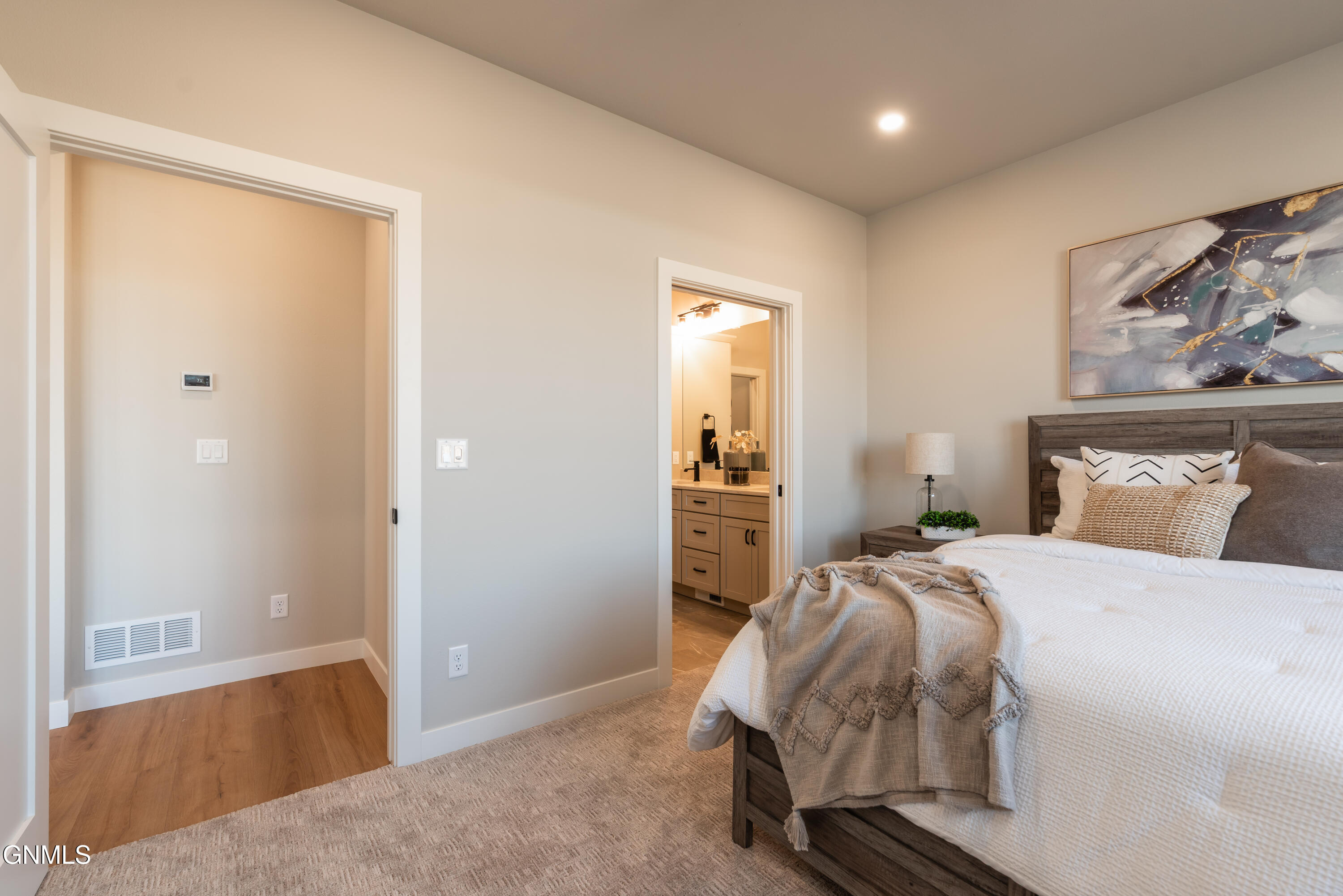5619 Marble Point