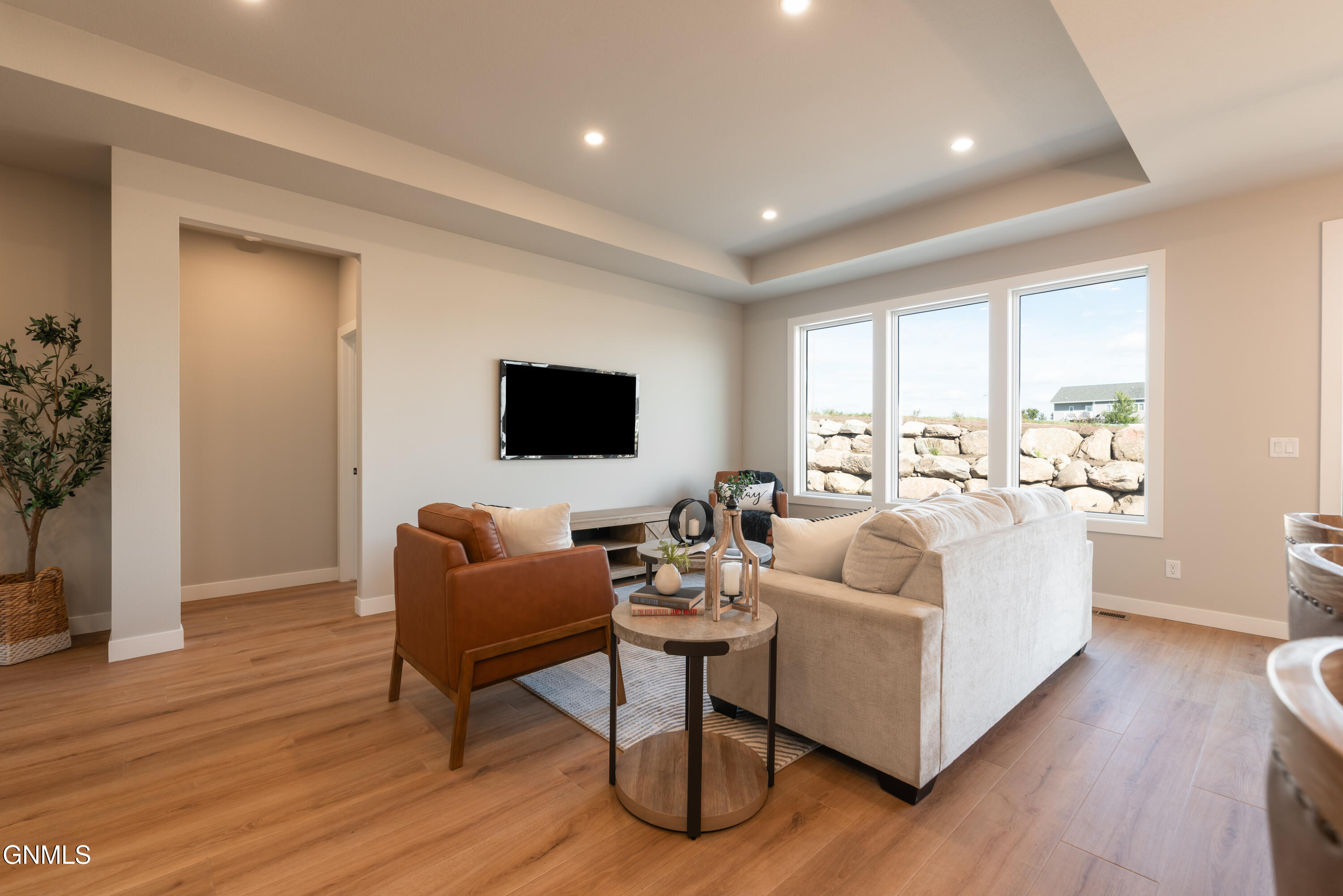 5619 Marble Point
