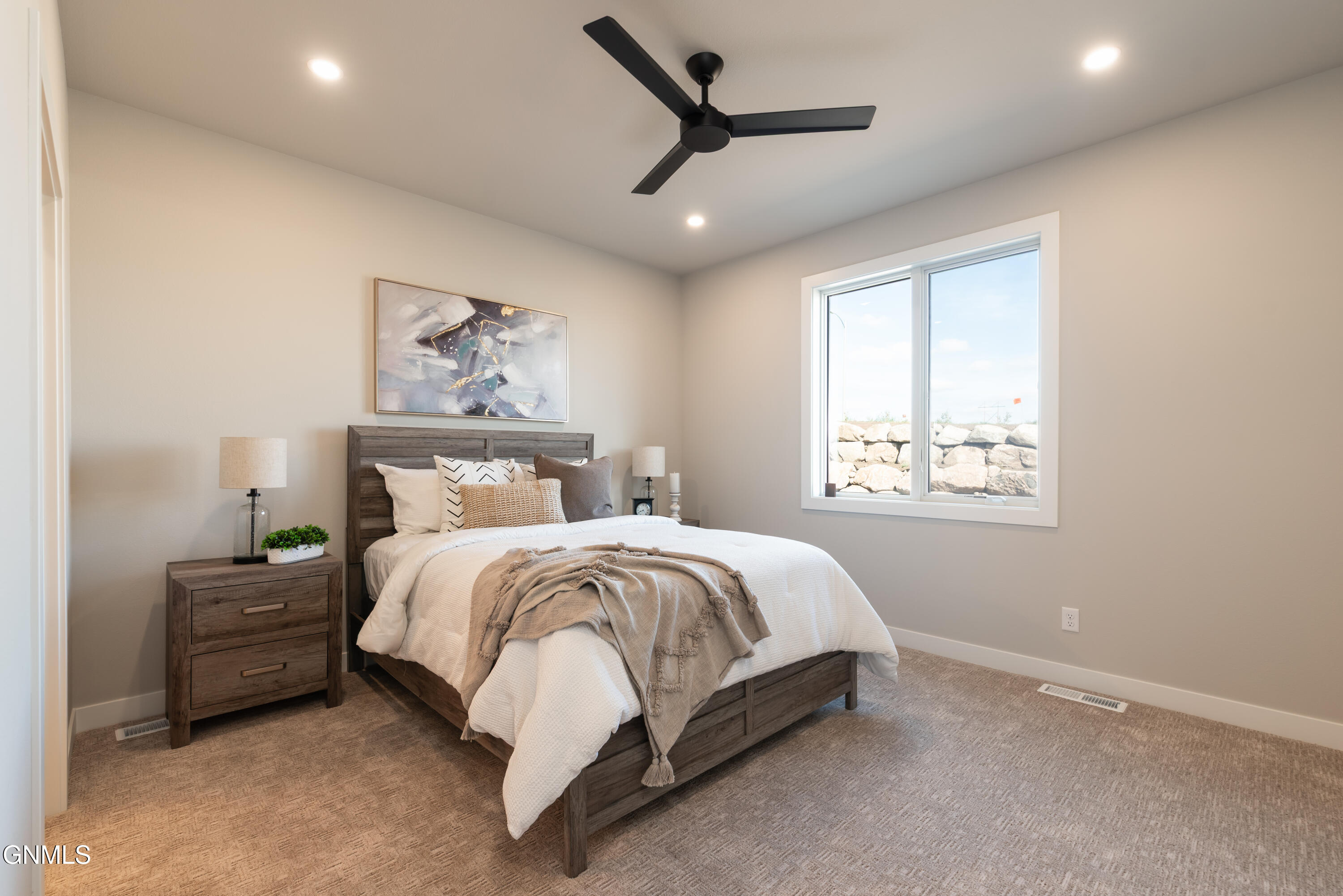 5619 Marble Point