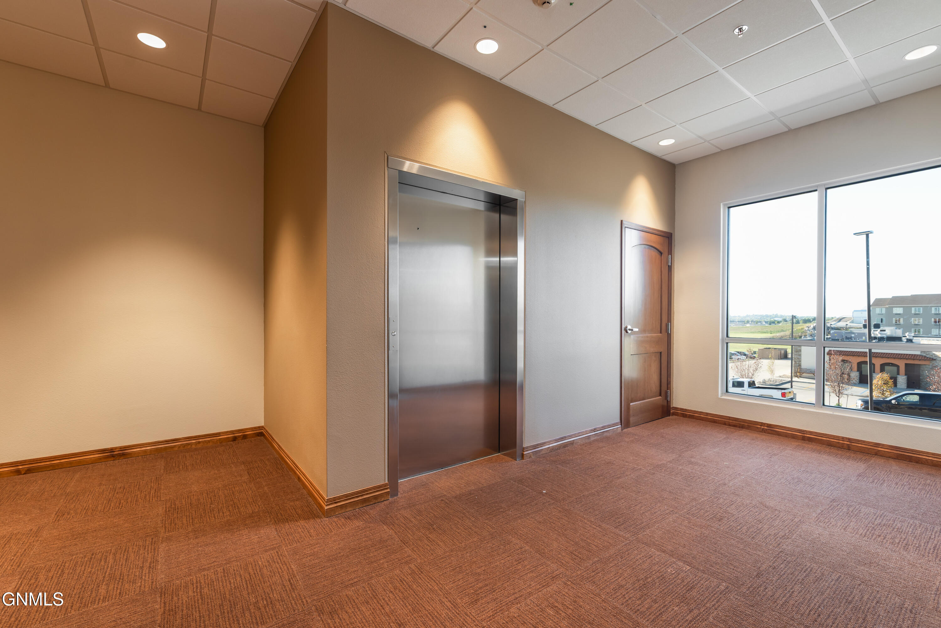 1401 Skyline Boulevard, F