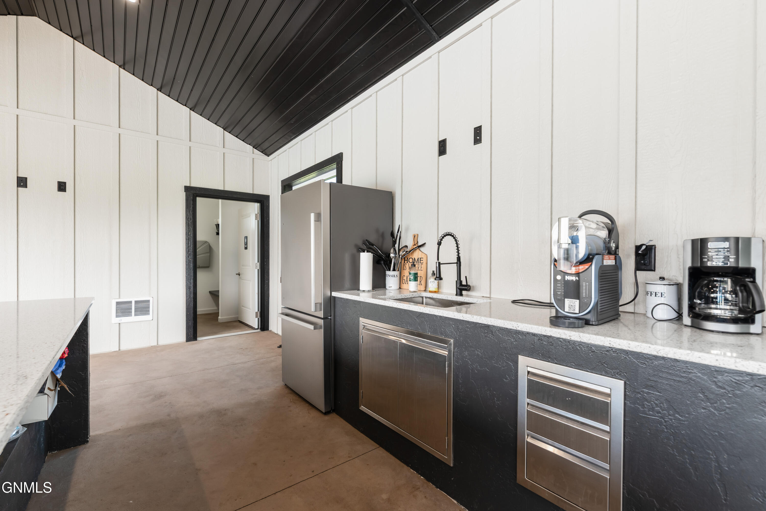 3505 Palmer Place