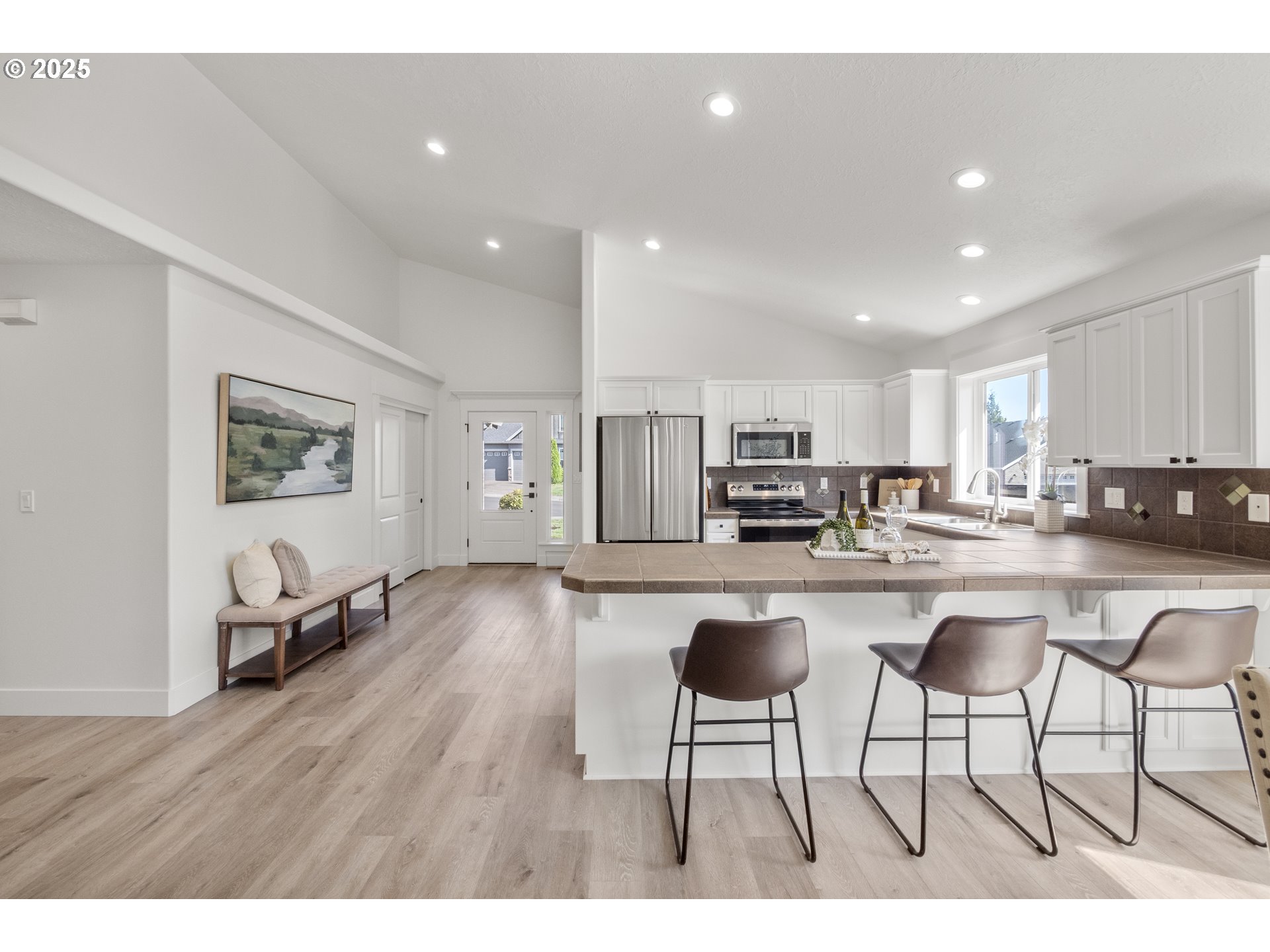 14902 SMITH ROCK AVE NE