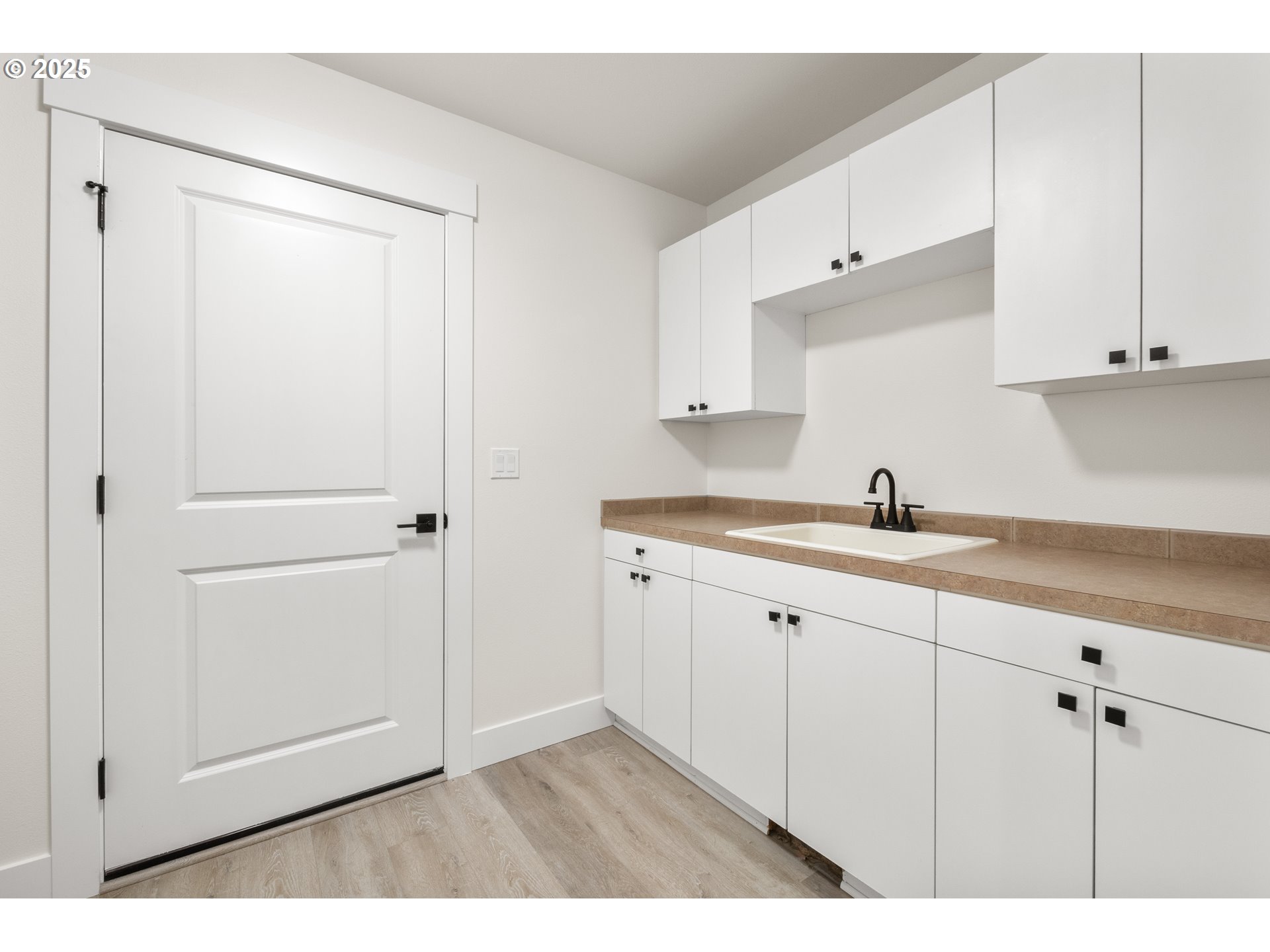 14902 SMITH ROCK AVE NE