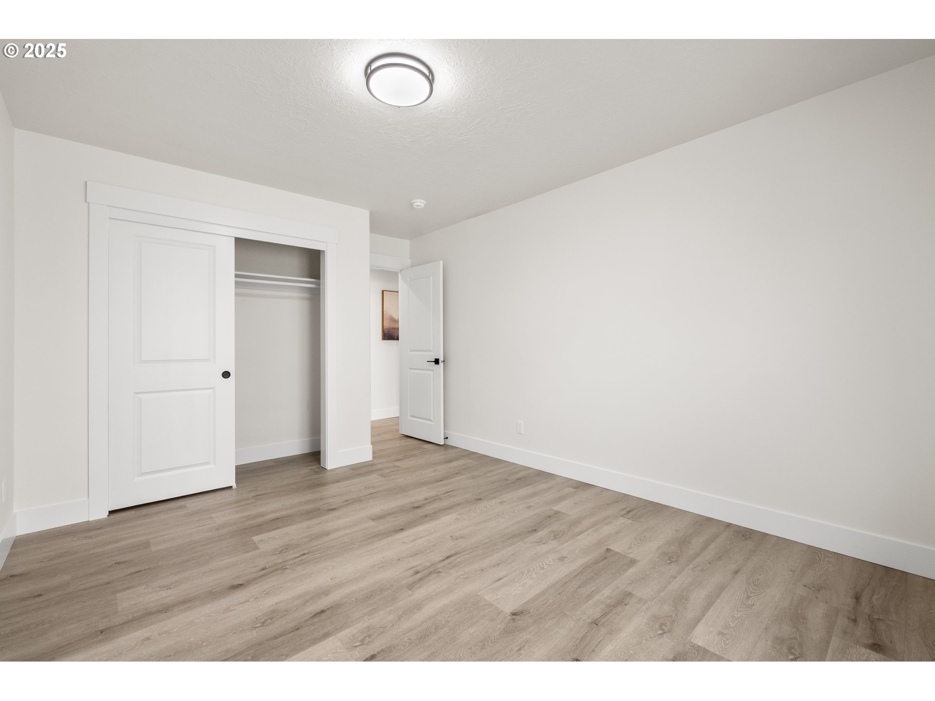 14902 SMITH ROCK AVE NE