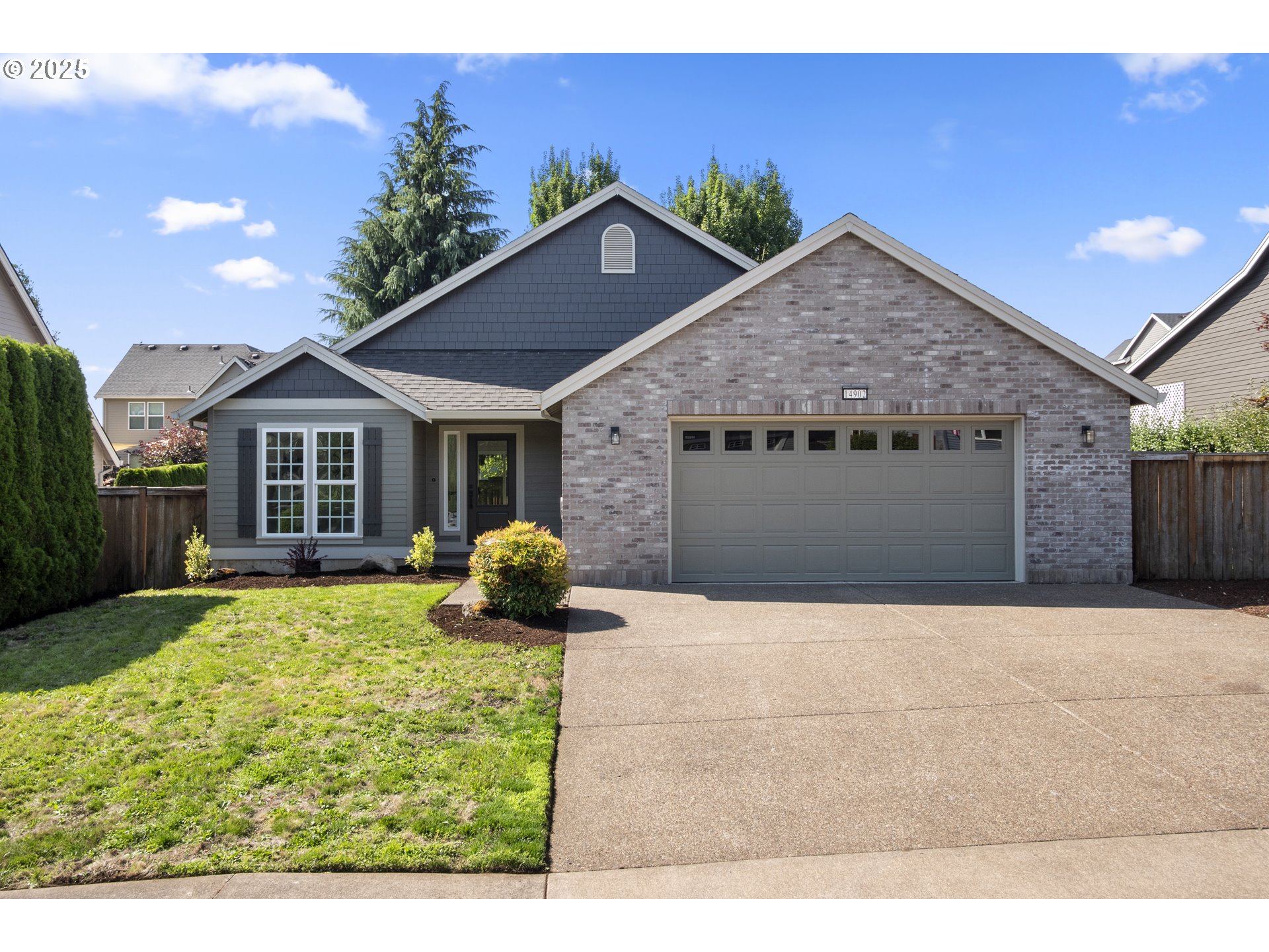 14902 SMITH ROCK AVE NE