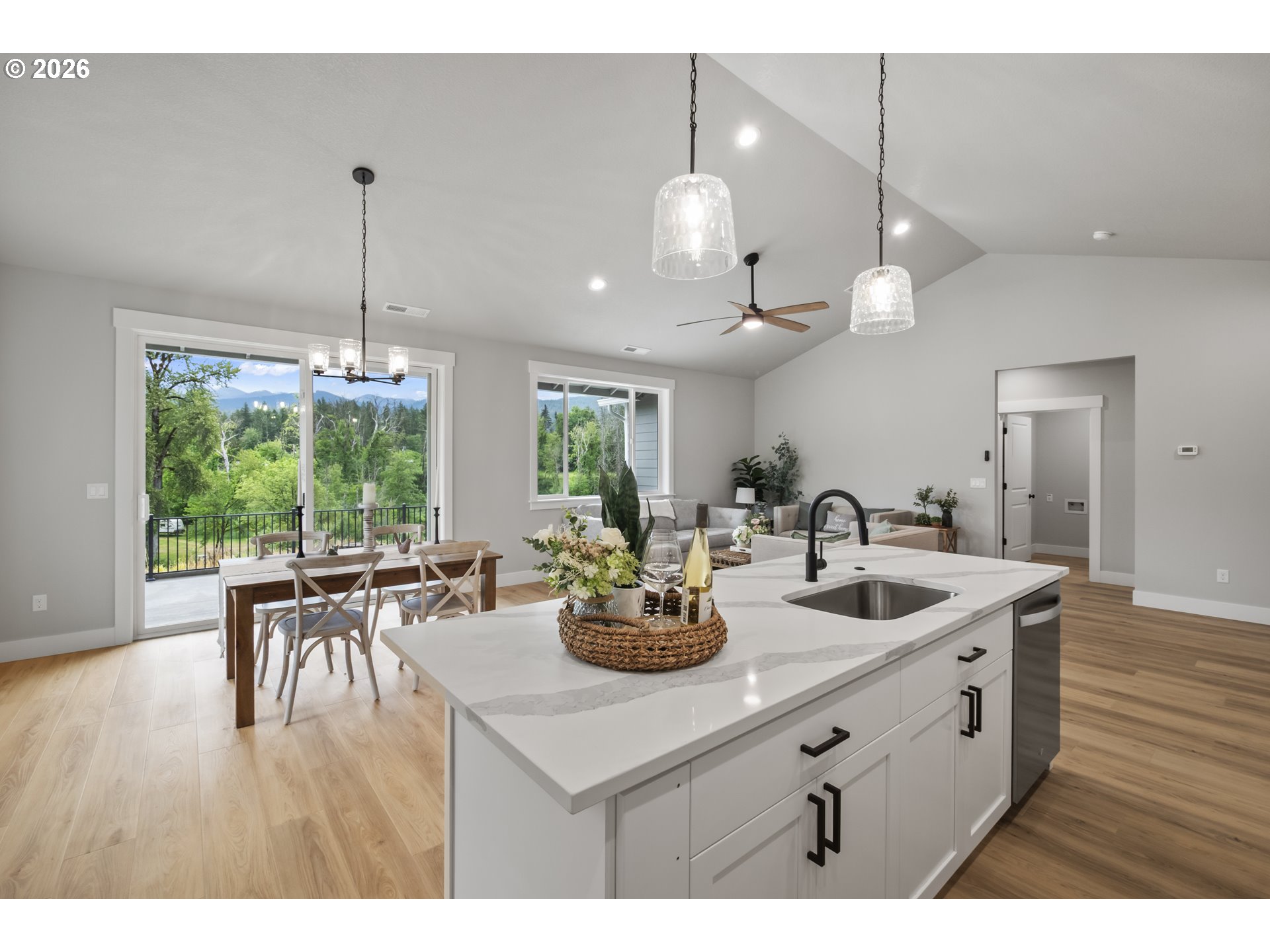 241 DOGWOOD DR