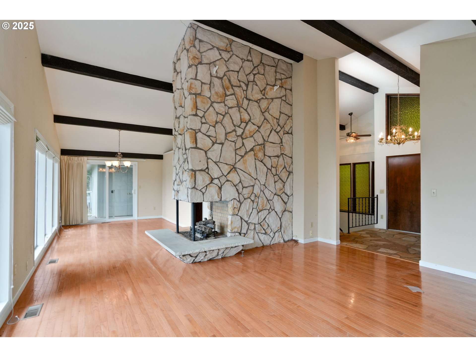 7885 NW RIDGEWOOD DR