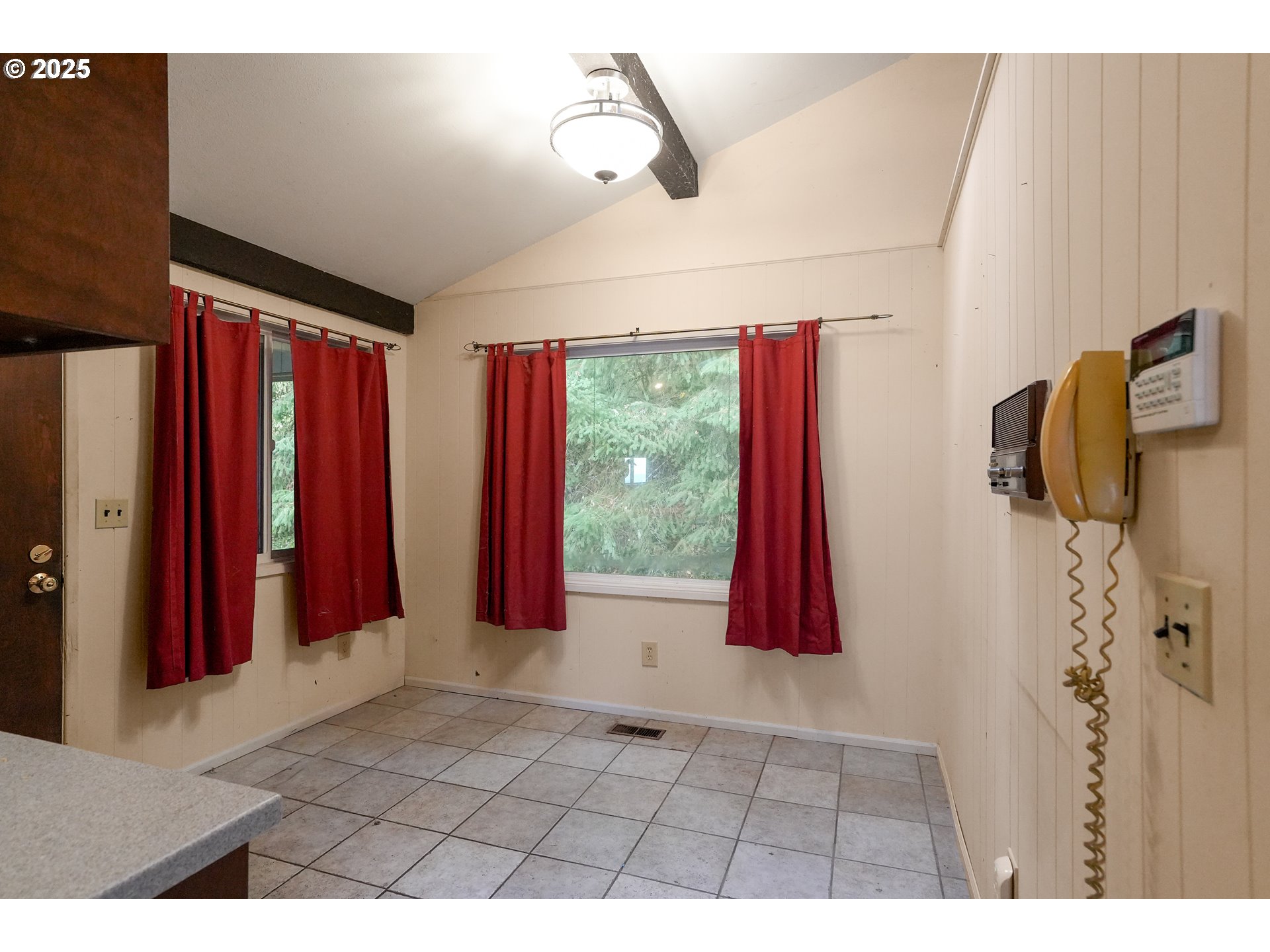 7885 NW RIDGEWOOD DR