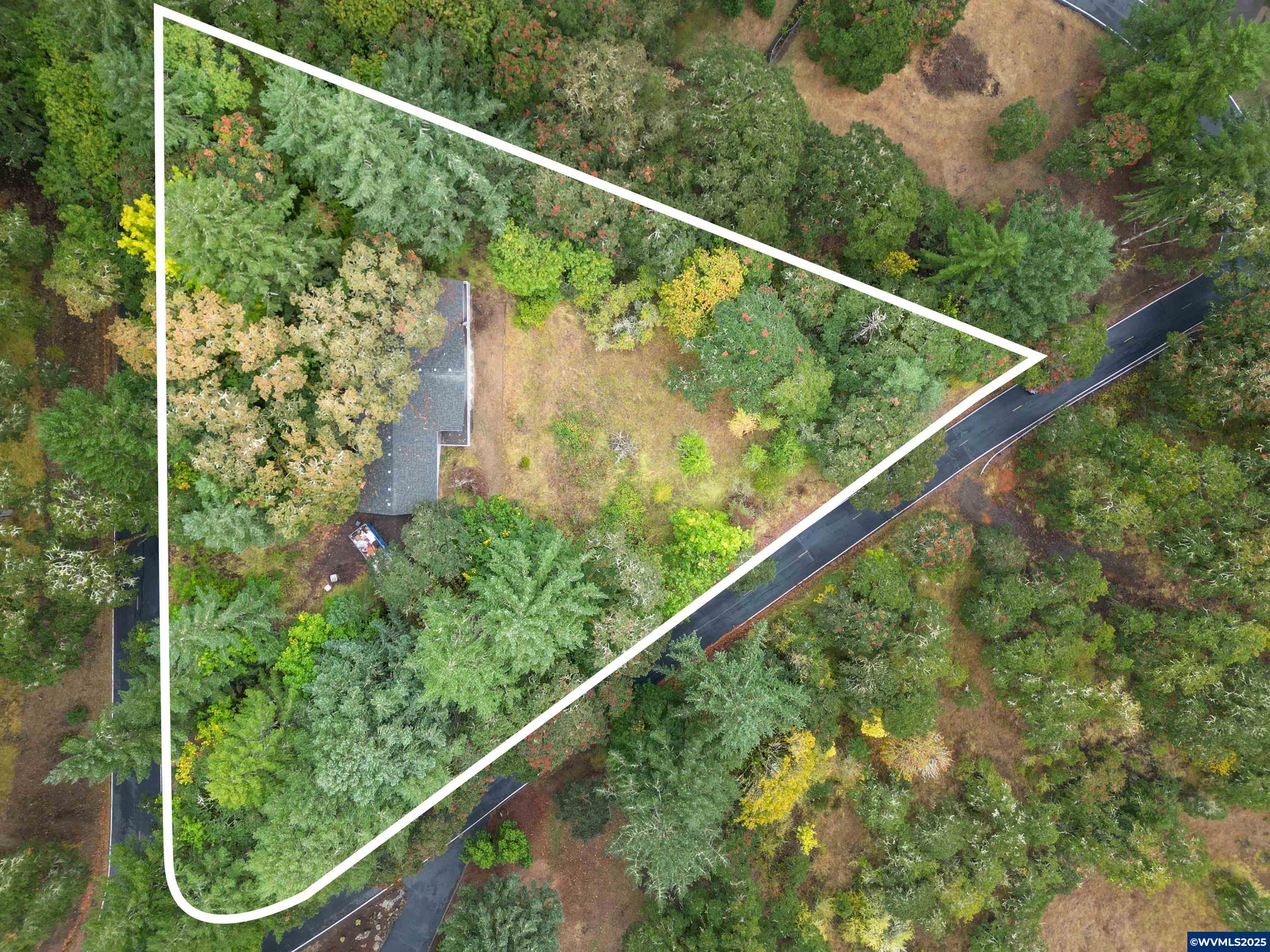 7885 NW Ridgewood Dr