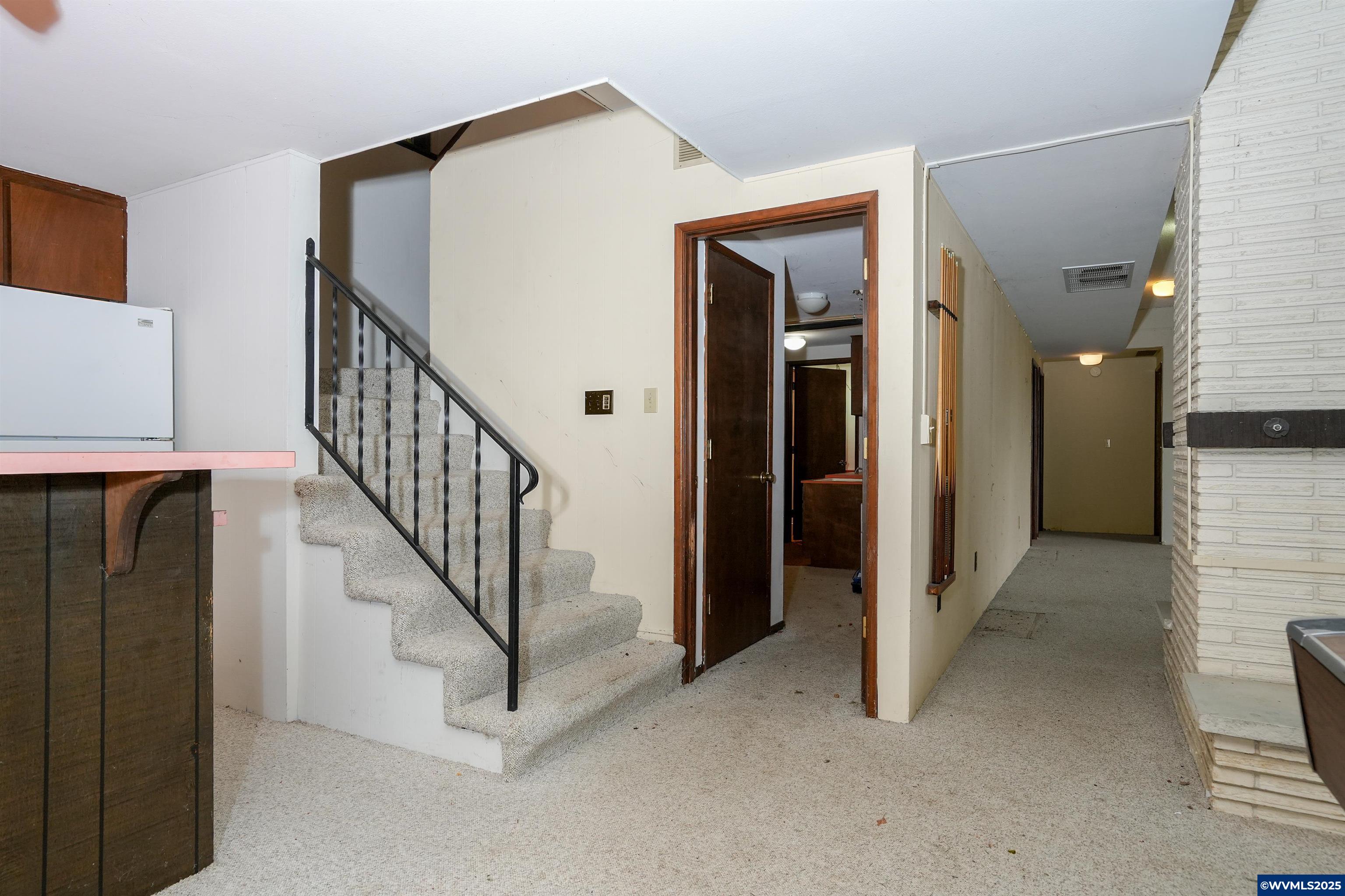 7885 NW Ridgewood Dr