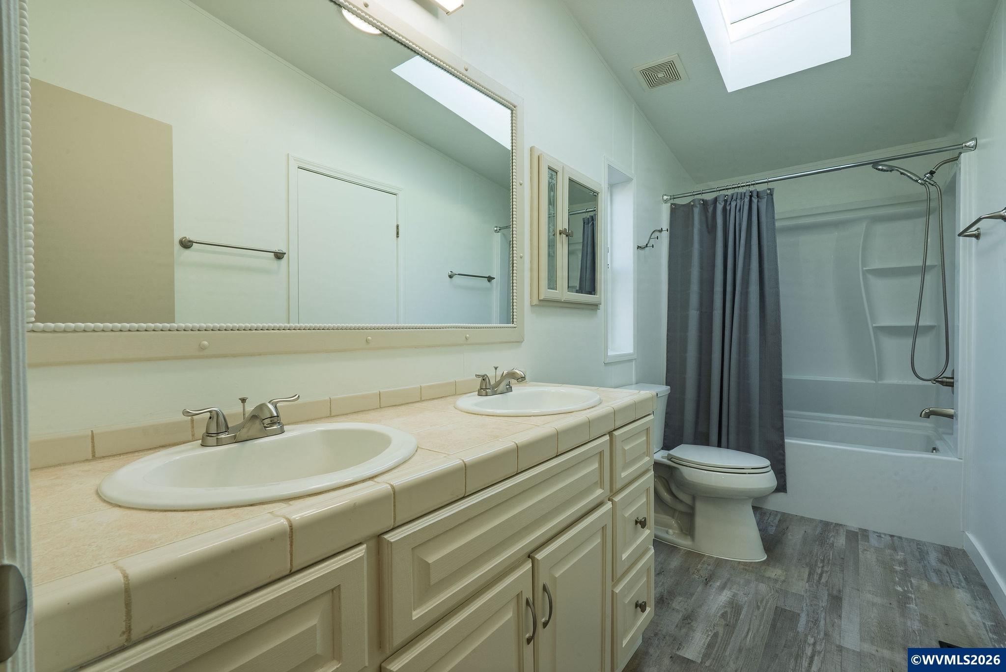 11105 Main St Unit: 26