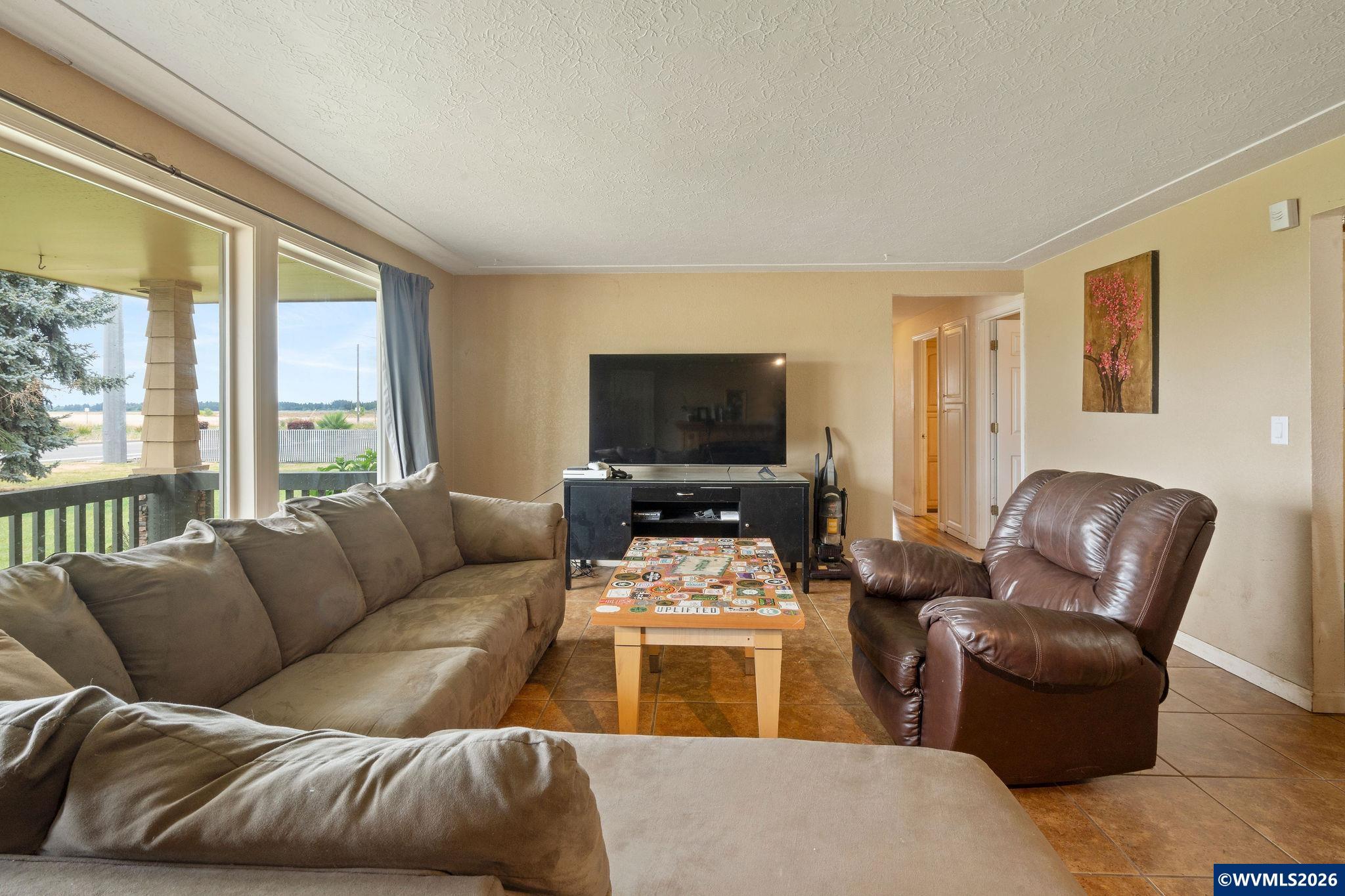 4952 Sunnyview Rd