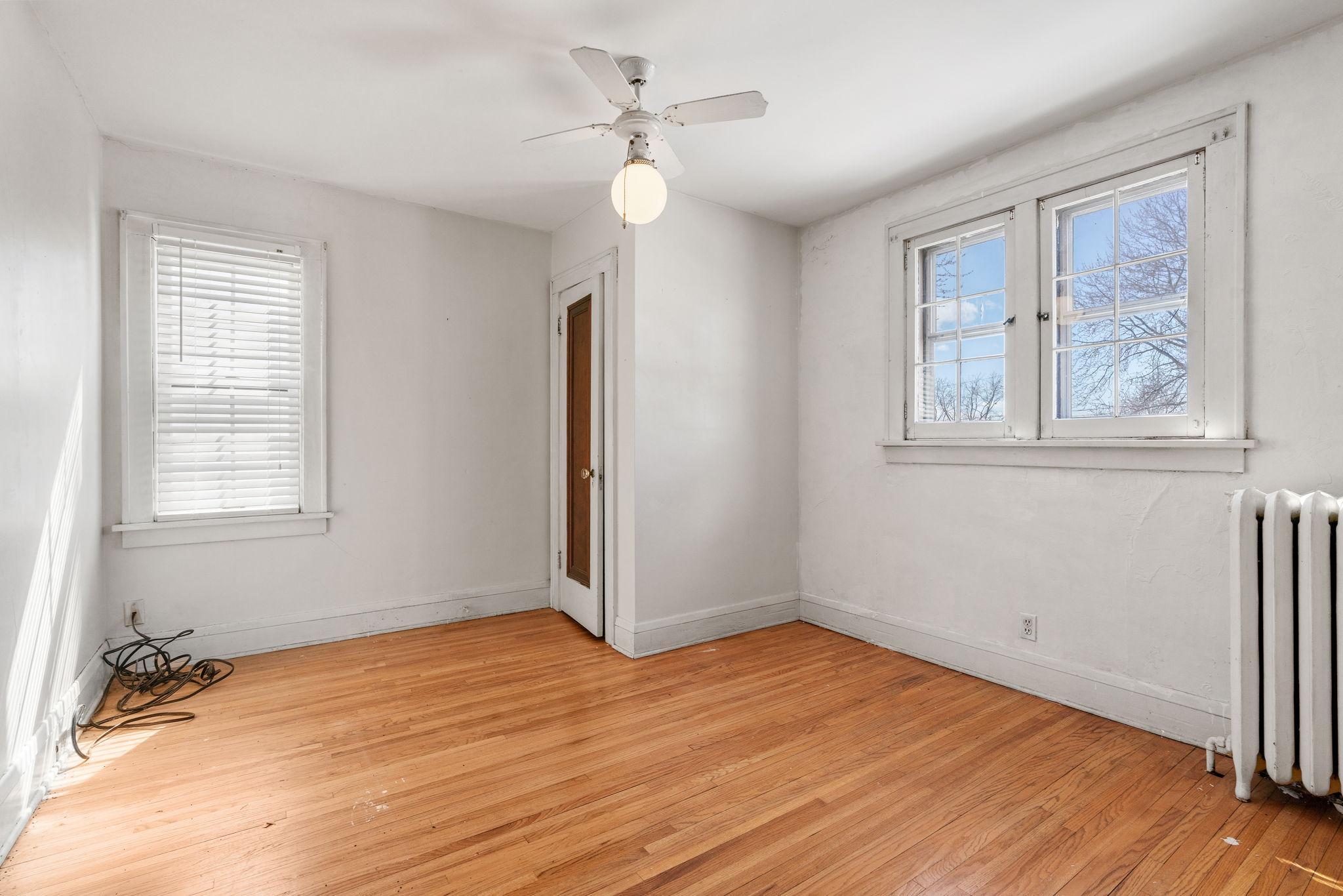 1926 Benjamin Street NE