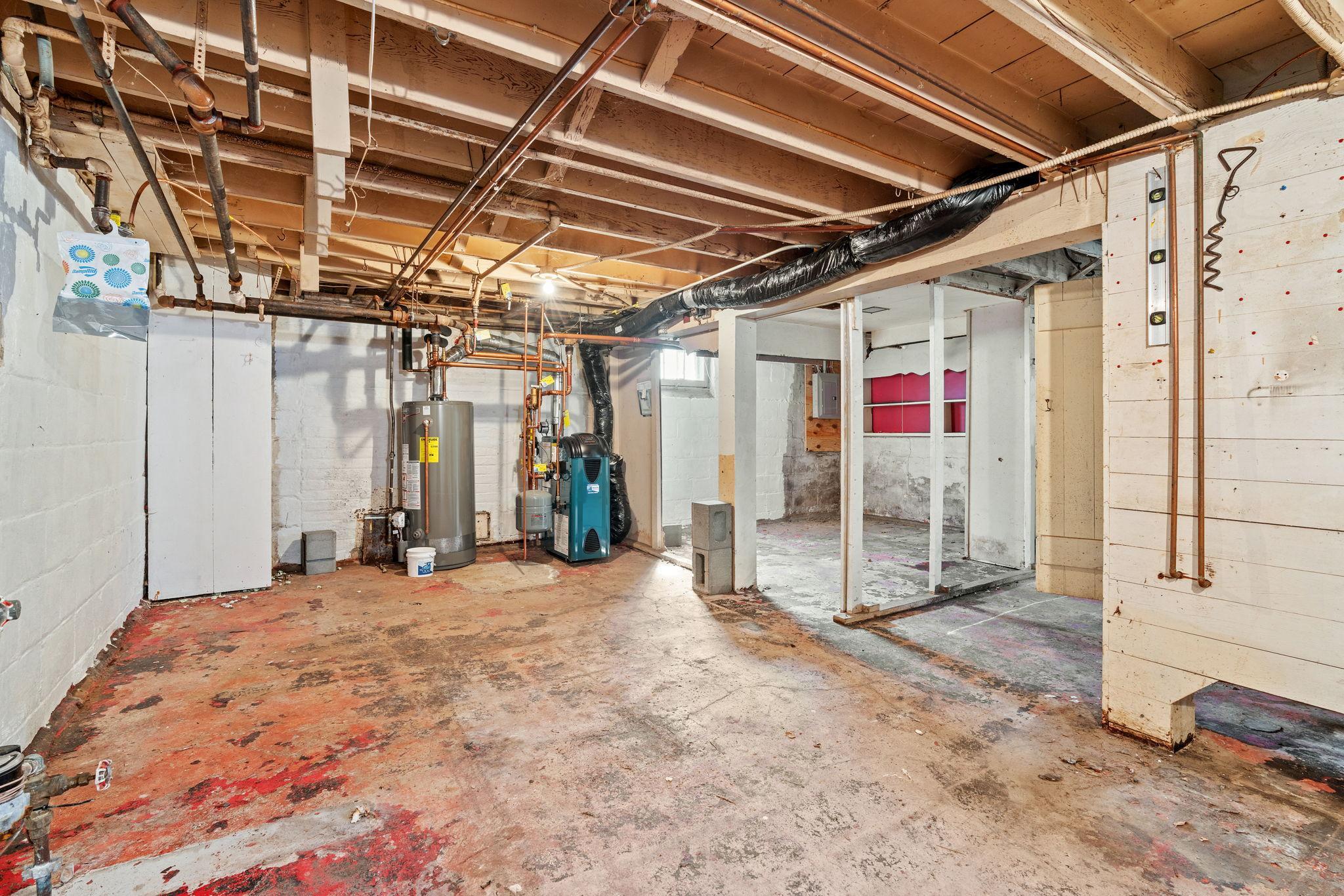 1926 Benjamin Street NE