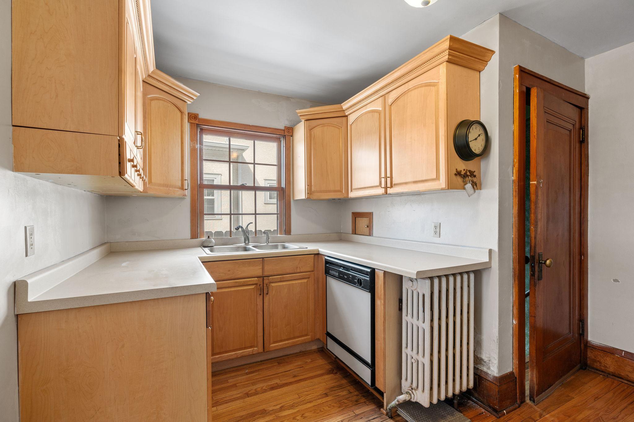 1926 Benjamin Street NE