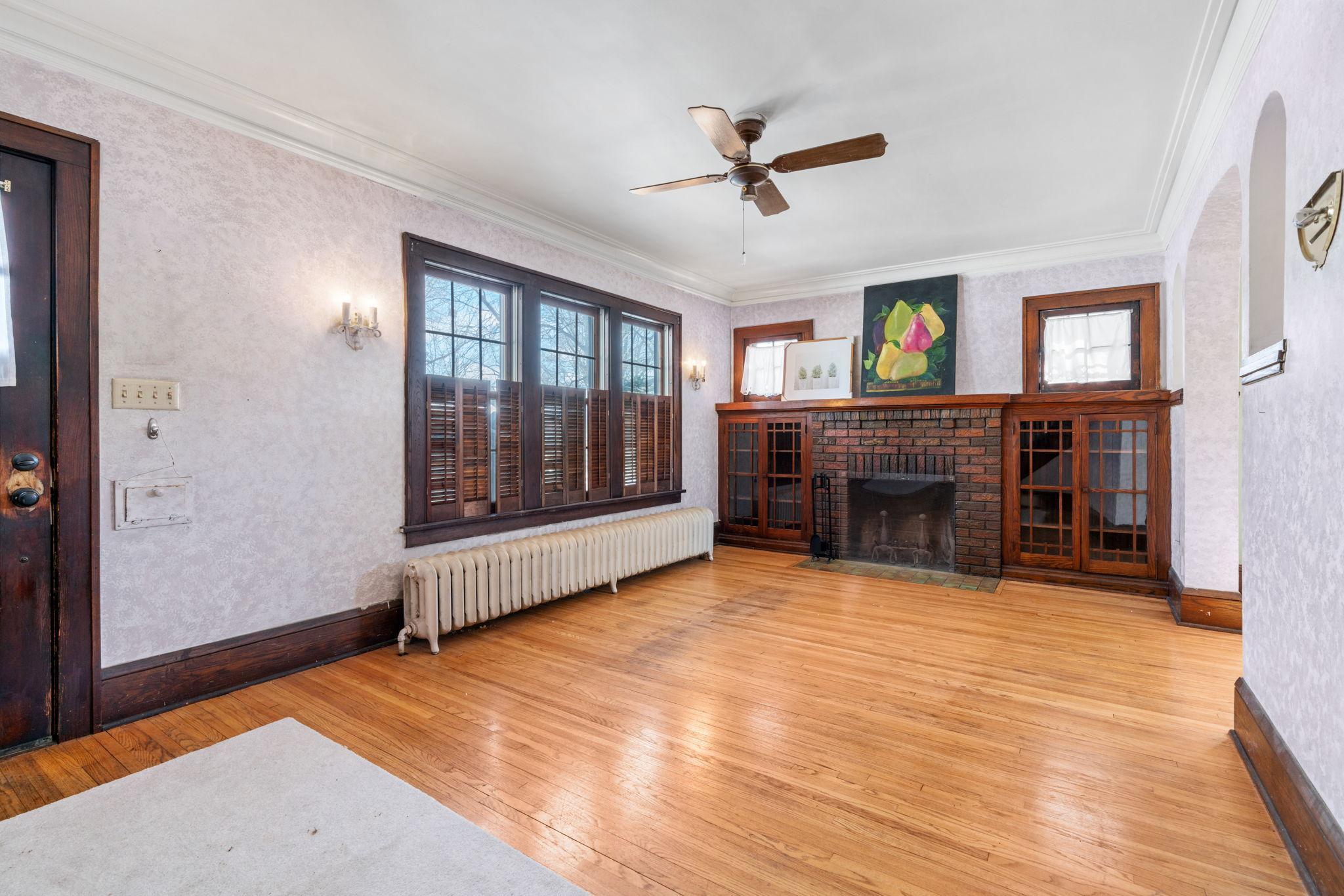 1926 Benjamin Street NE