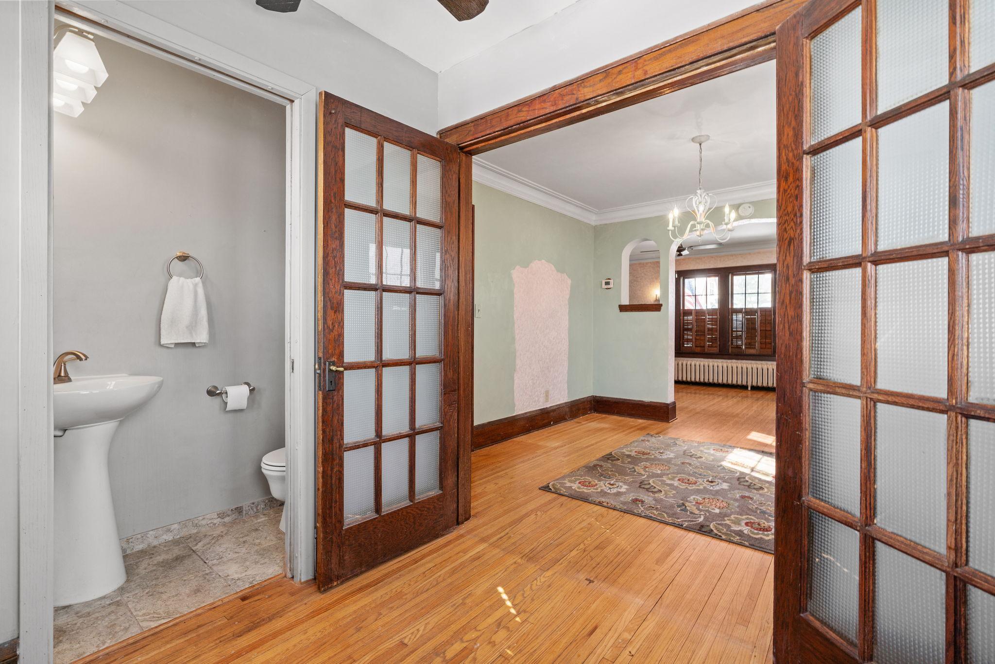 1926 Benjamin Street NE