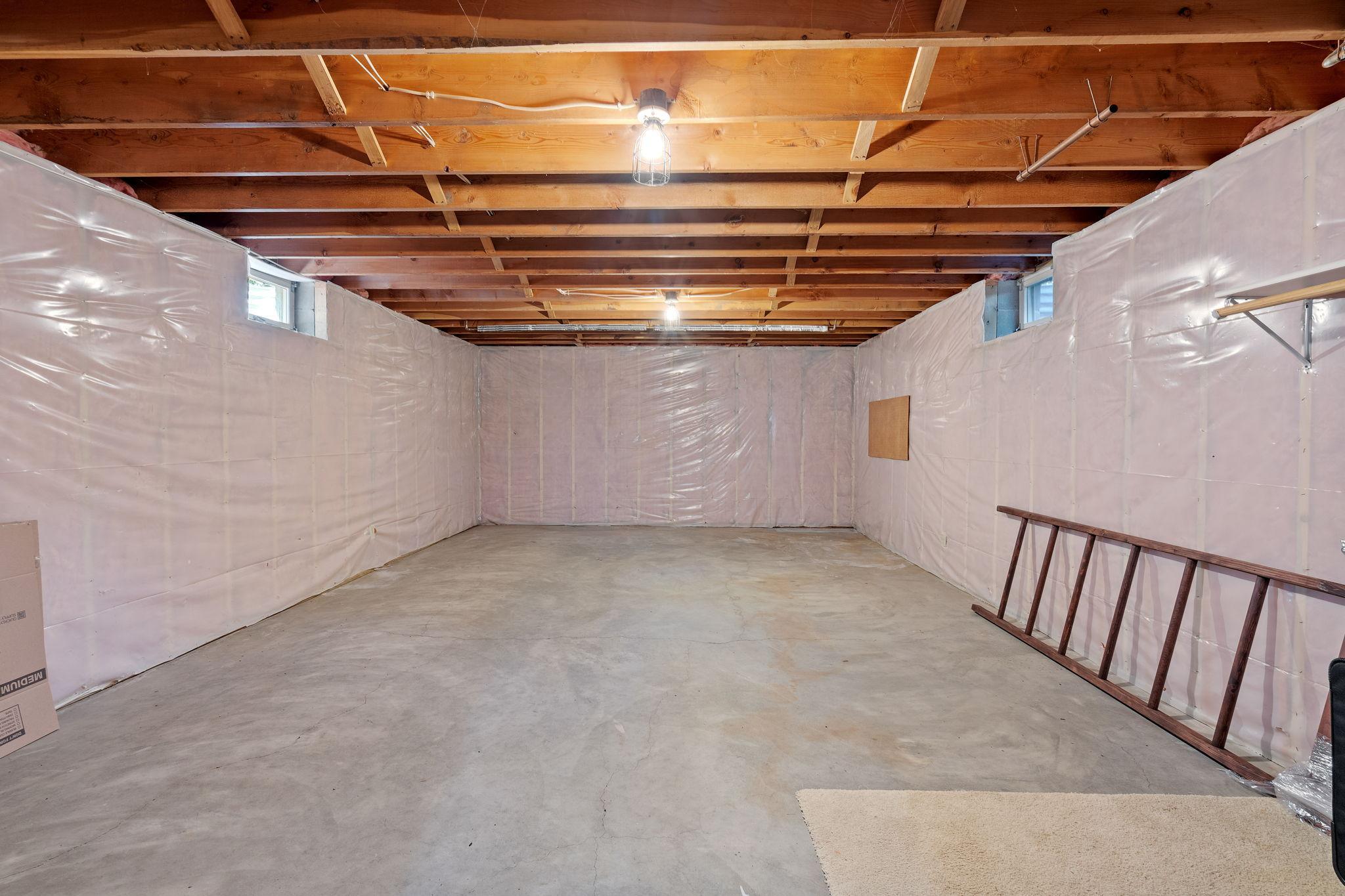 8656 27th Street N