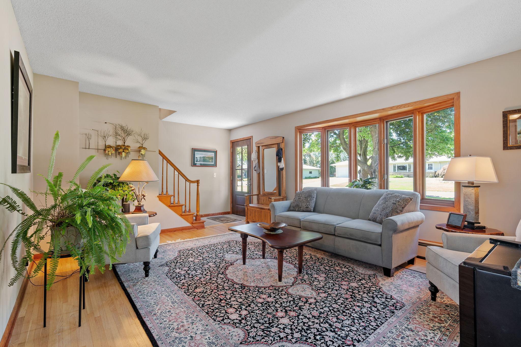 8656 27th Street N