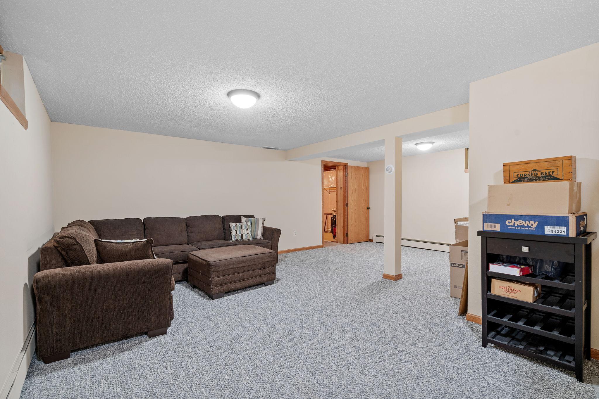 8656 27th Street N