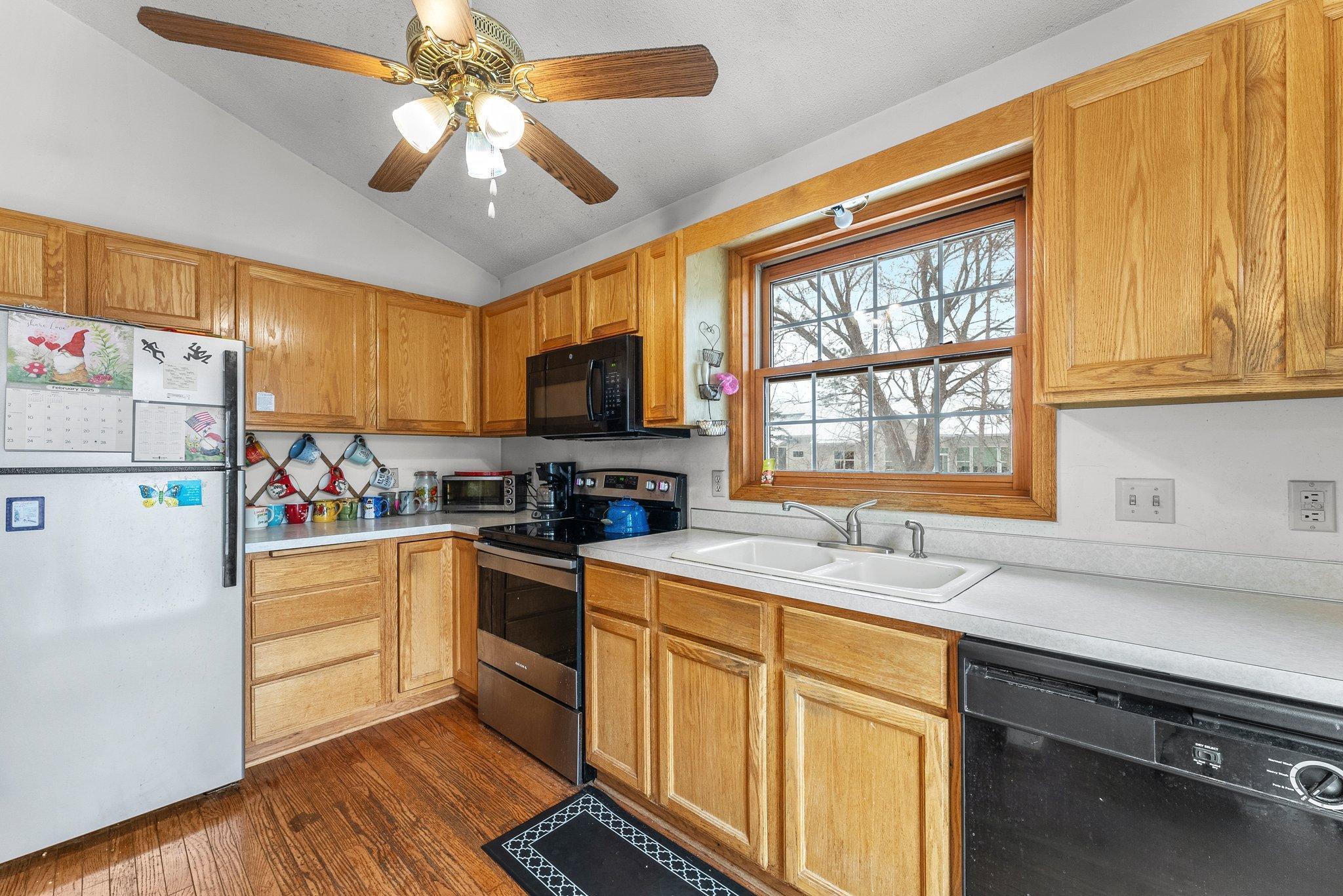 683 Crimson Leaf Trail