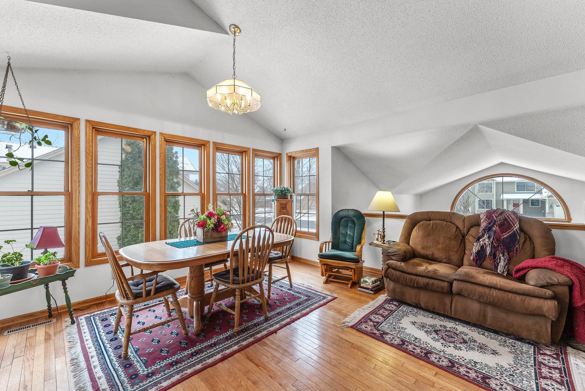 683 Crimson Leaf Trail