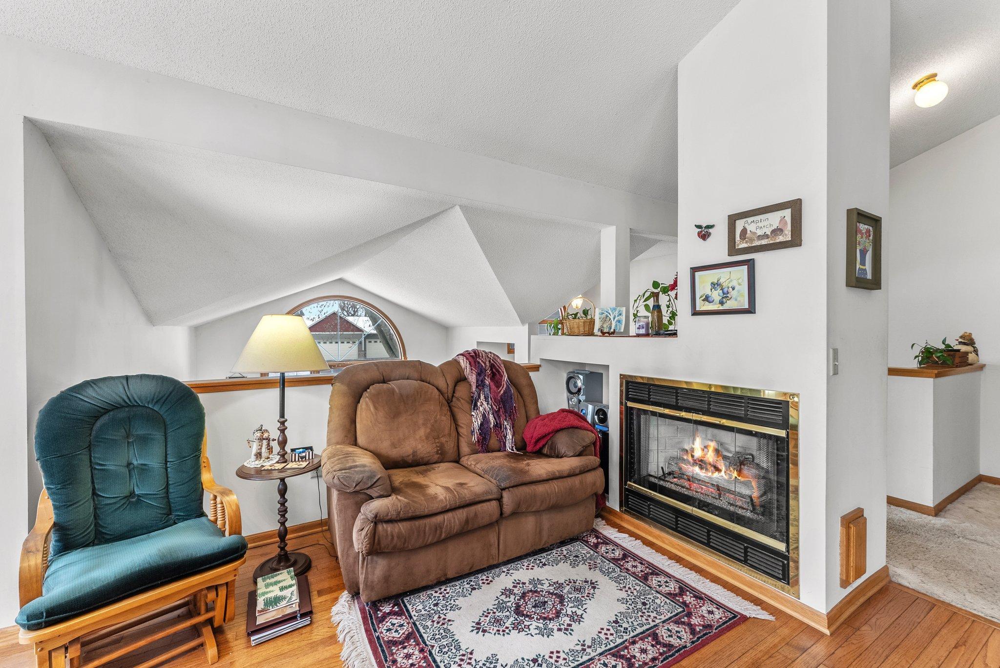 683 Crimson Leaf Trail