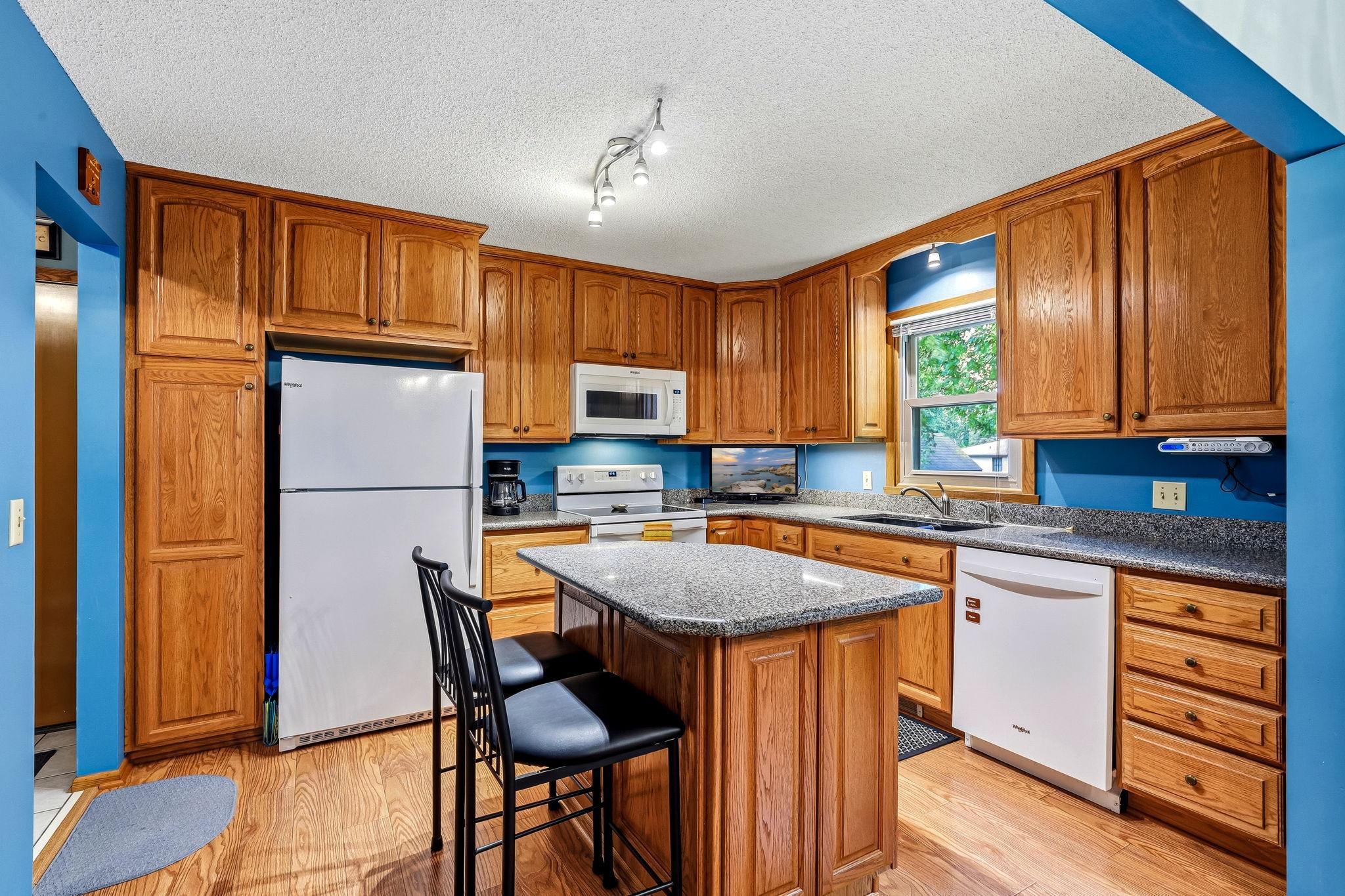 4261 Dunrovin Lane