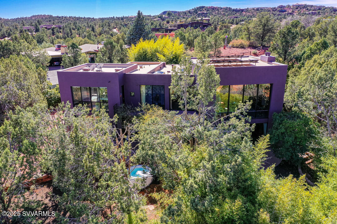 548 El Camino Rd