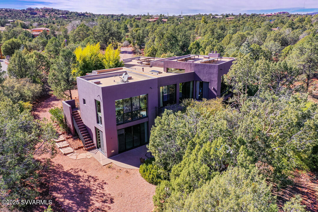 548 El Camino Rd