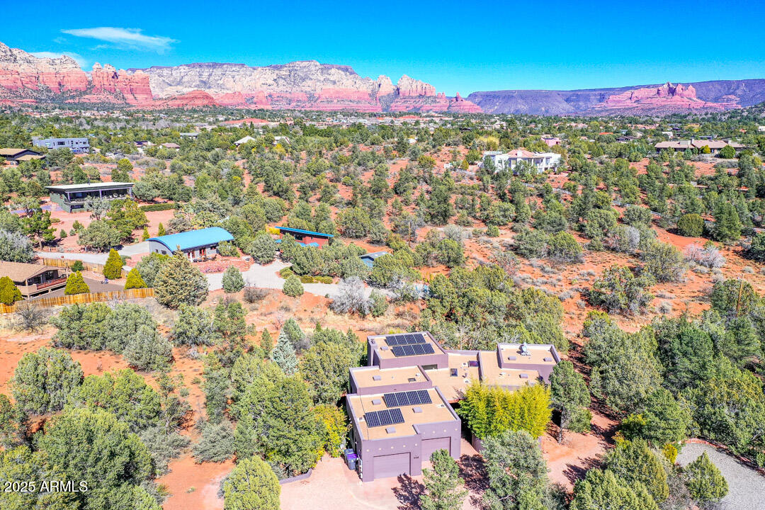 548 EL CAMINO Road