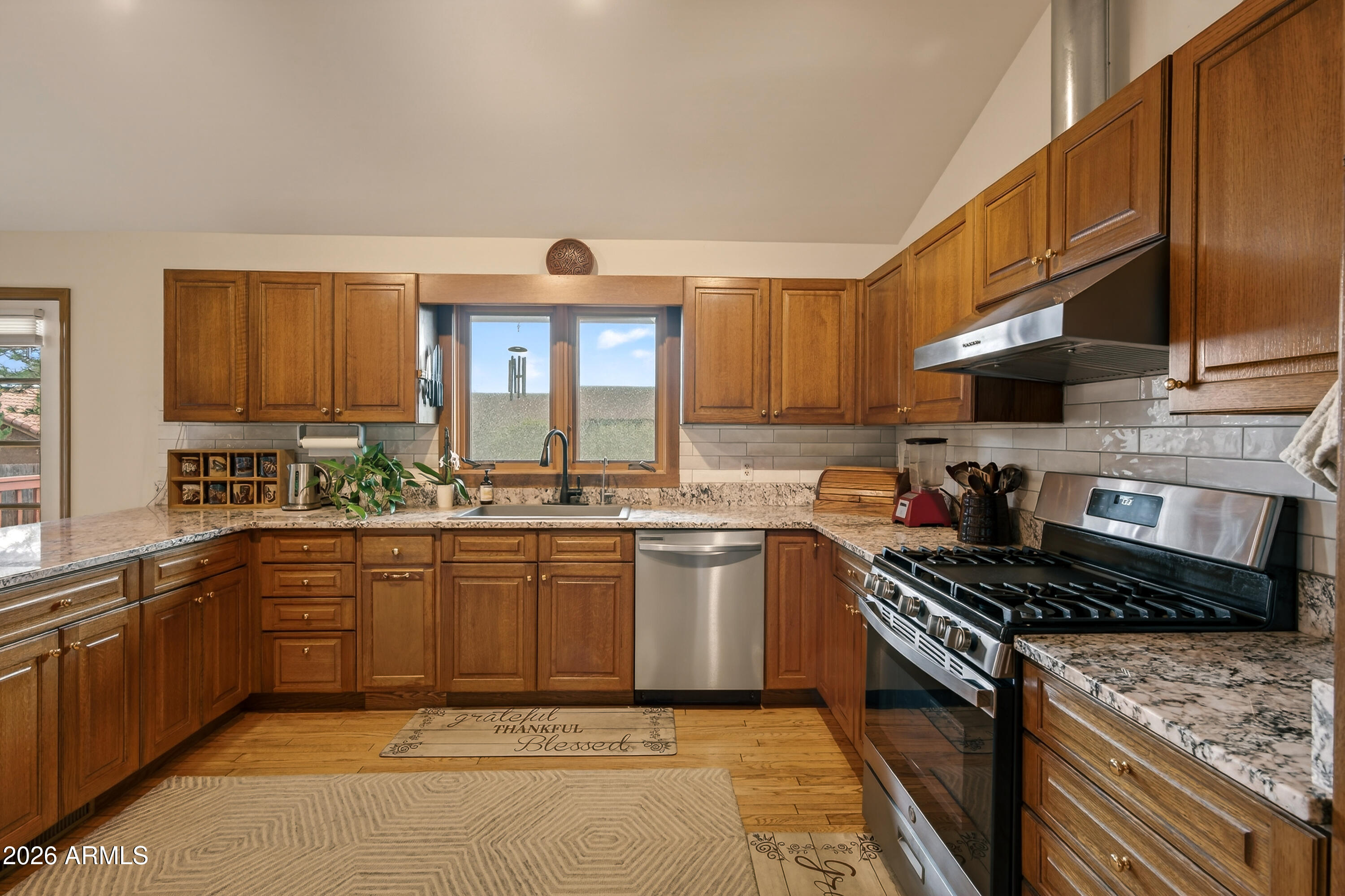 2215 LARIAT Road