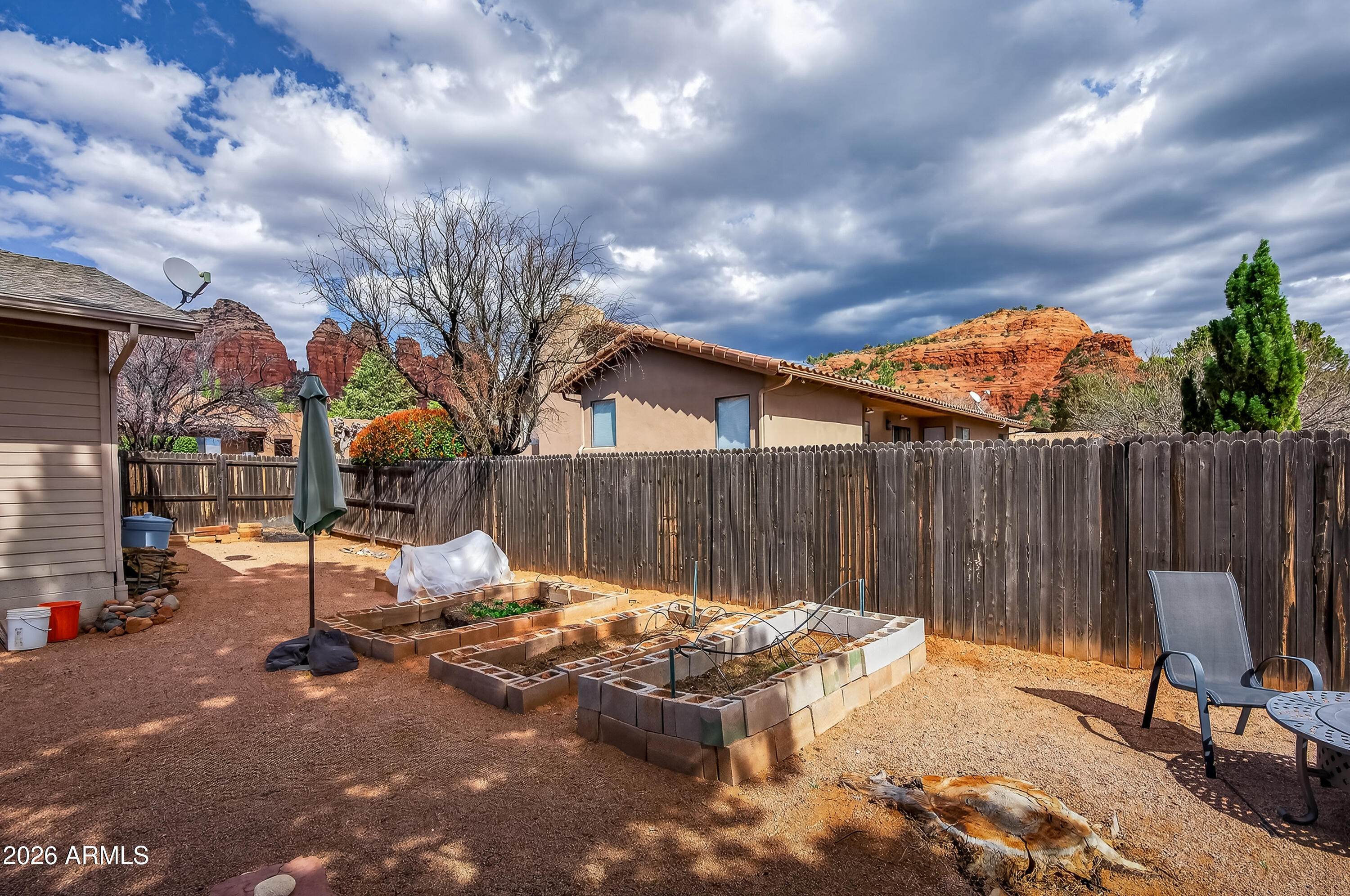 2215 LARIAT Road