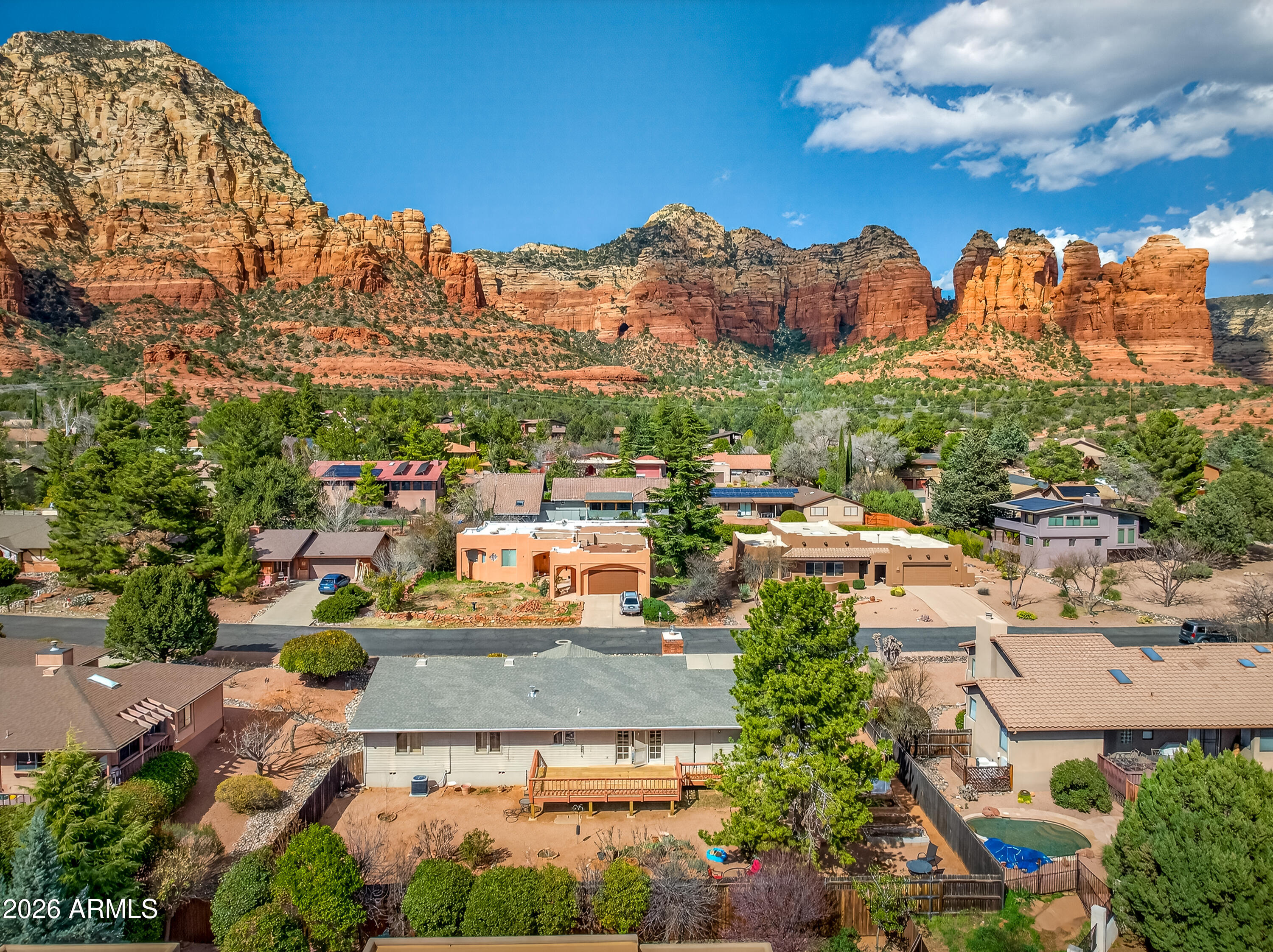 2215 LARIAT Road